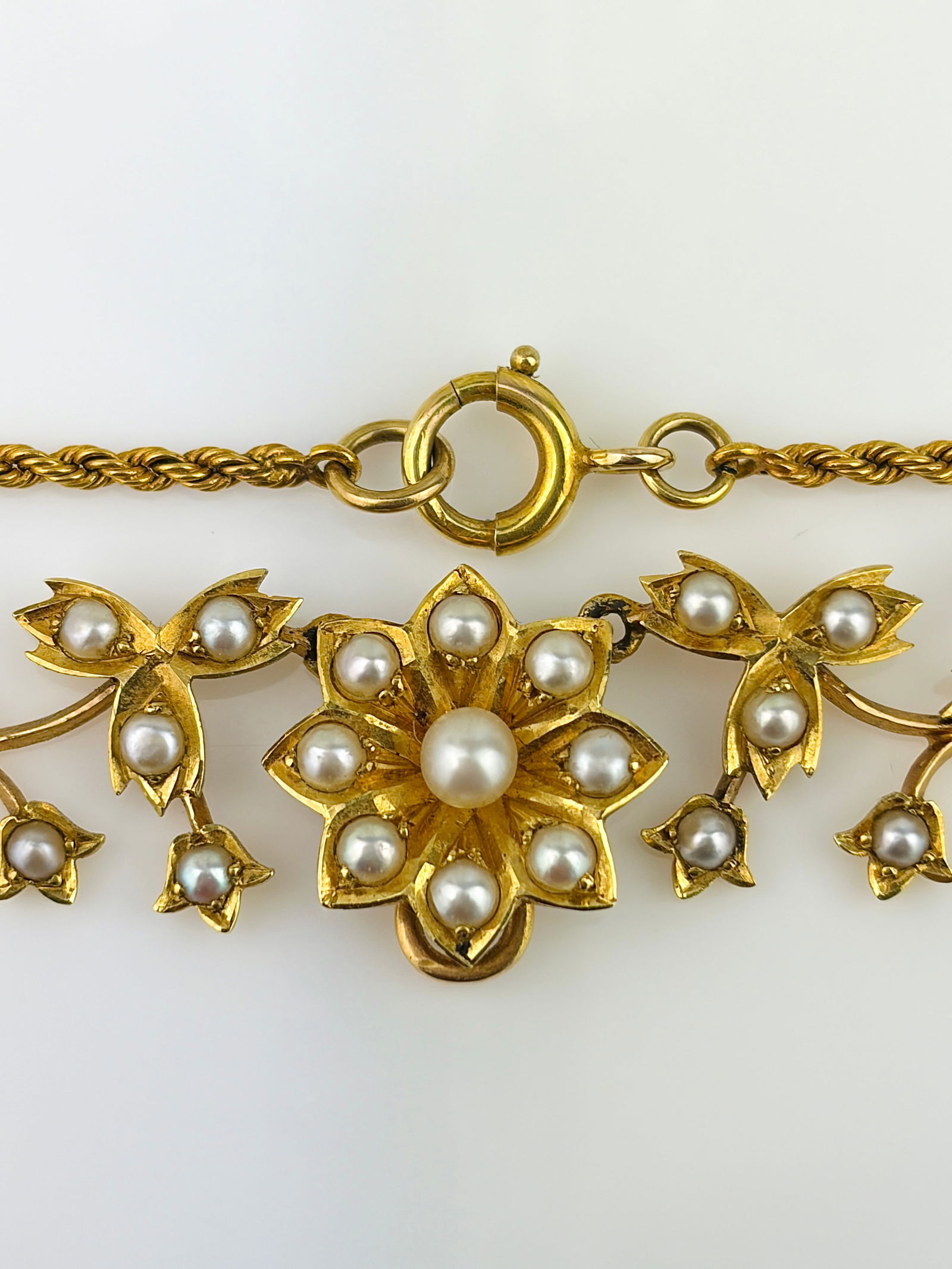 ANTIQUE 18CT YELLOW GOLD PEARL FLOWER NECKLACE IN FITTED ANTIQUE BOX - 5