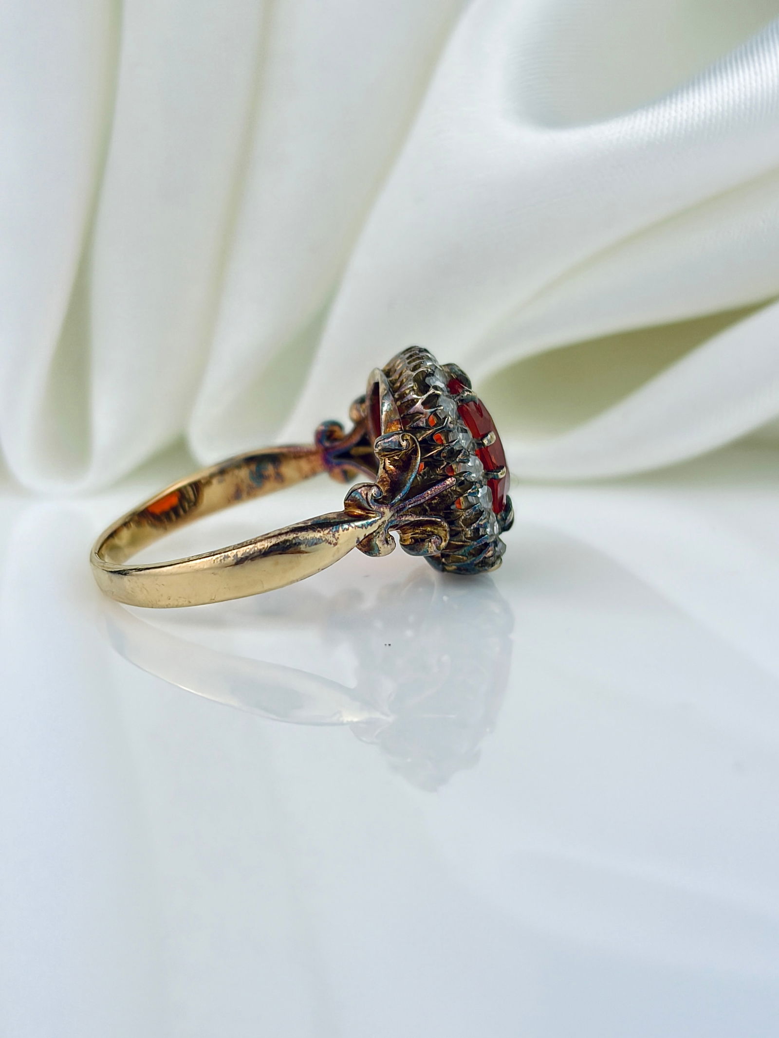 ANTIQUE GOLD FIRE OPAL AND DIAMOND HALO RING - 2