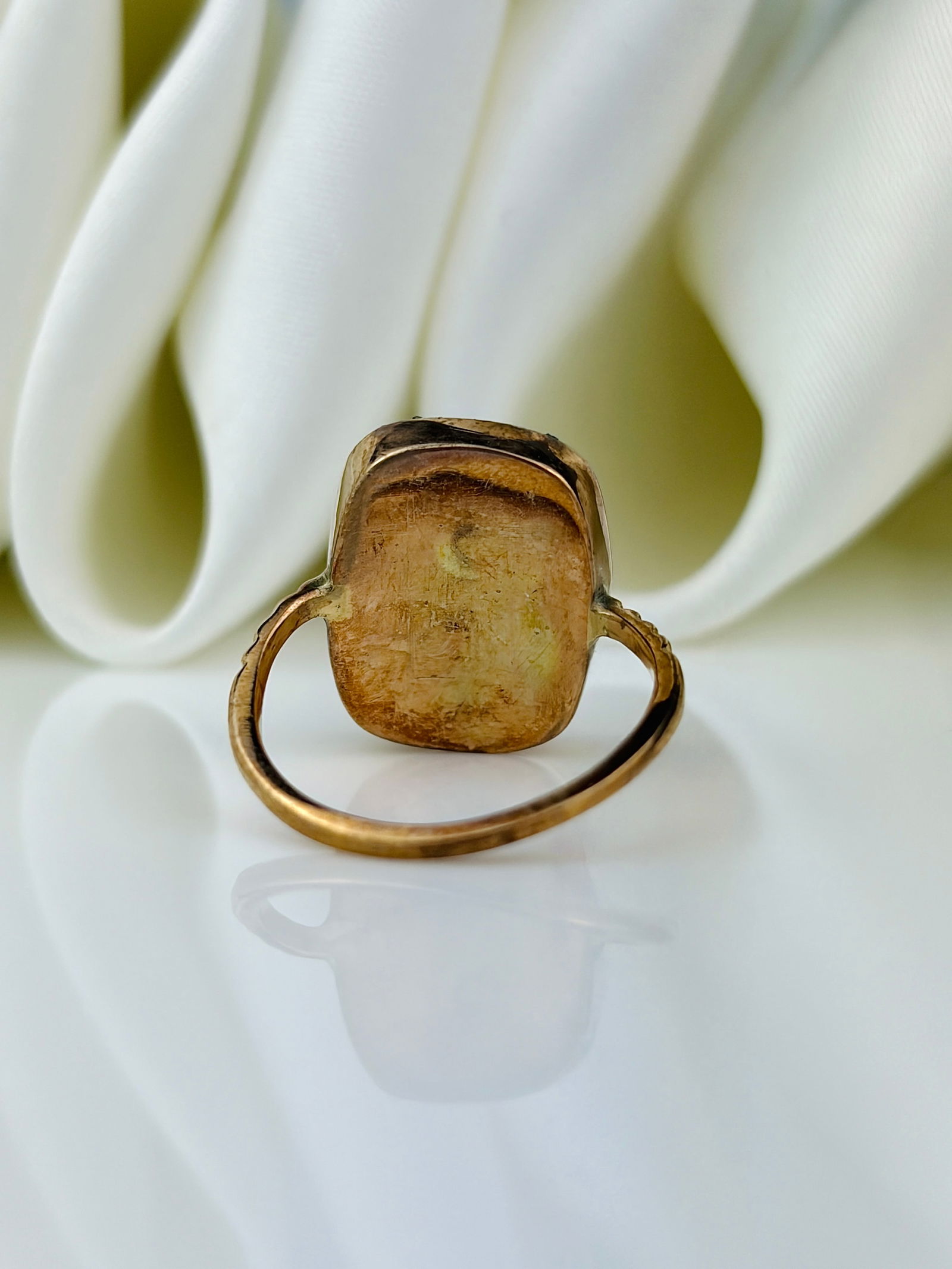 antique yellow gold pearl locket front mourning ring - 3