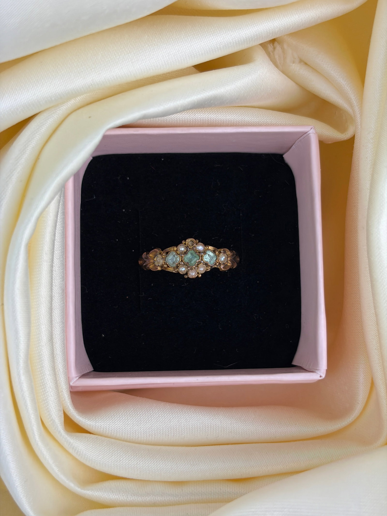 antique emerald and pearl gemset 15ct gold ring - 7