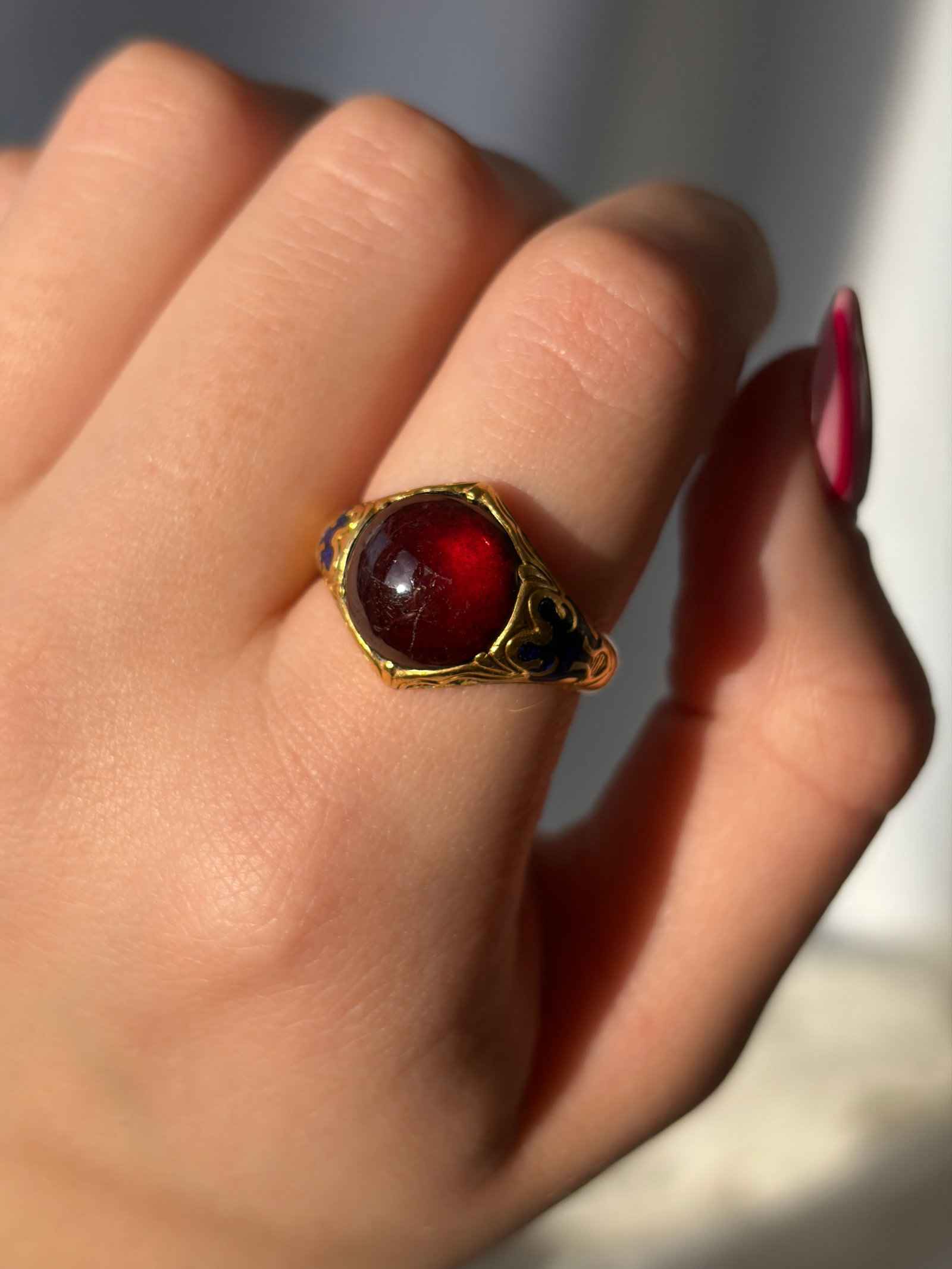 antique chunky cabochon garnet and enamel gold ring - 9
