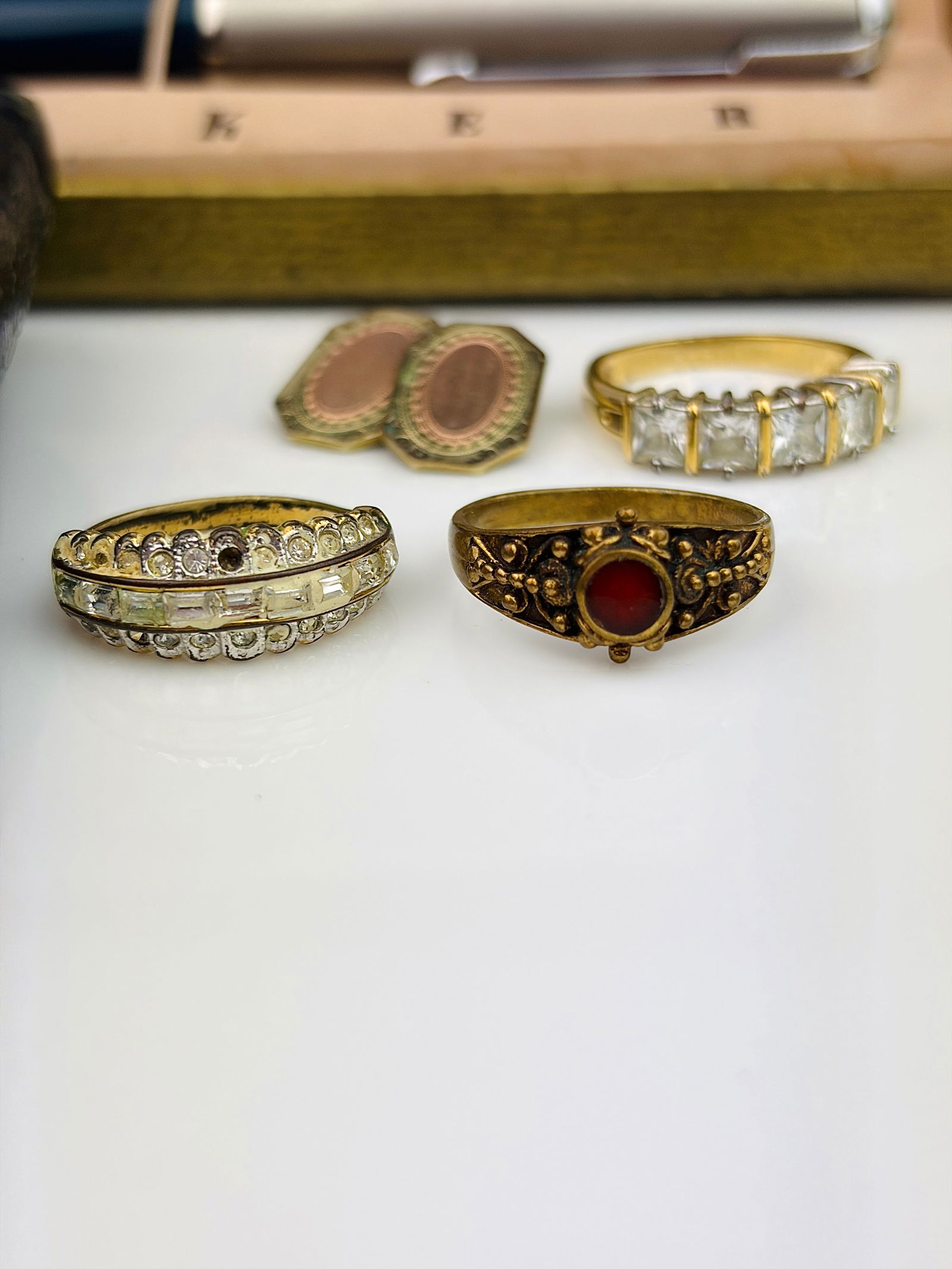 MIXED LOT PARKER PEN, RINGS, JEWELLERY WALLET ETC - 2