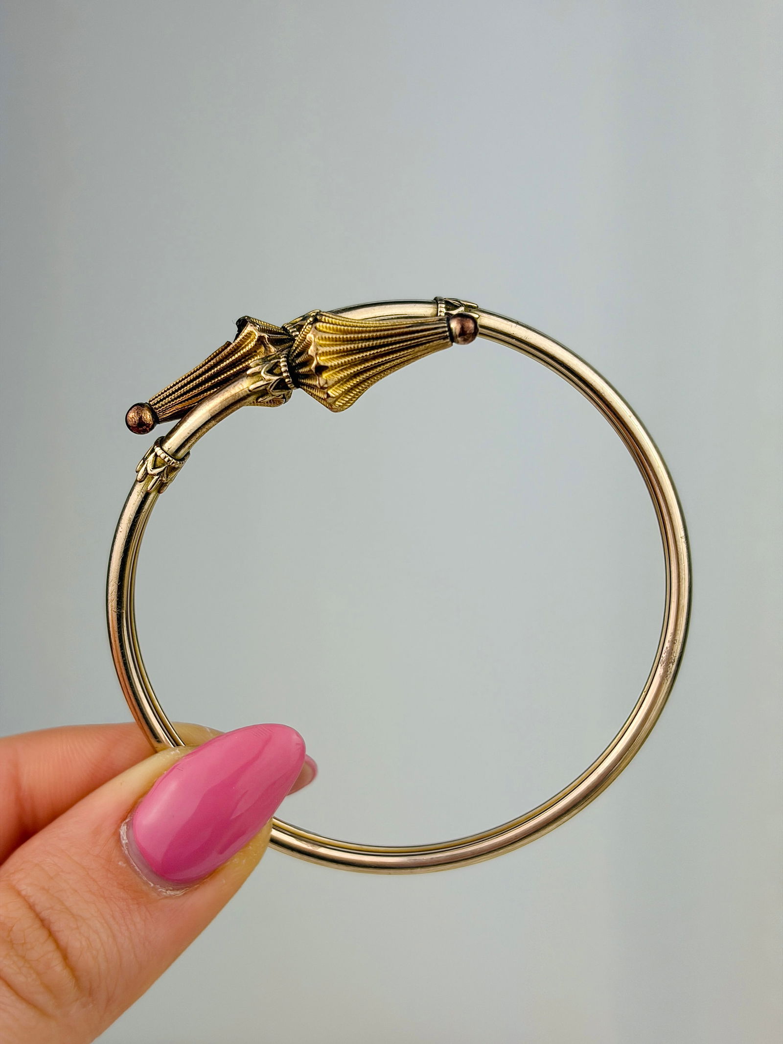 UNUSUAL DESIGN 9CT GOLD BANGLE / BRACELET - 2