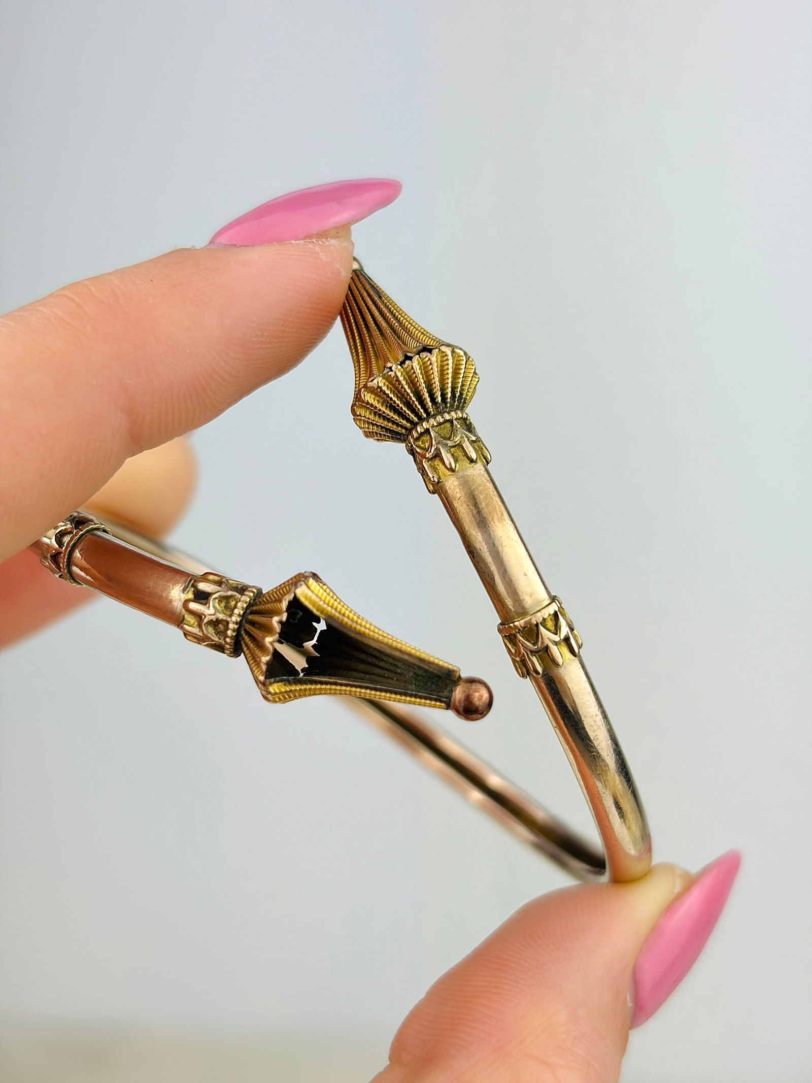 UNUSUAL DESIGN 9CT GOLD BANGLE / BRACELET - 3