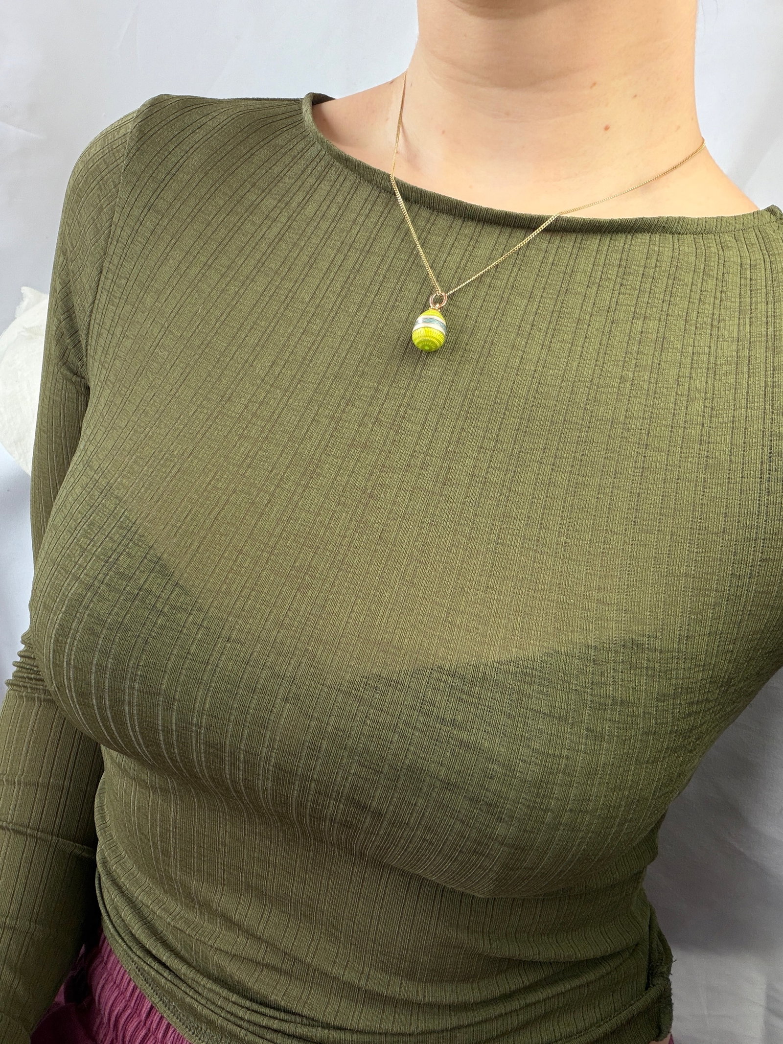 WONDERFUL BLUE AND GREEN 14CT GOLD RUSSIAN EGG PENDANT - 8