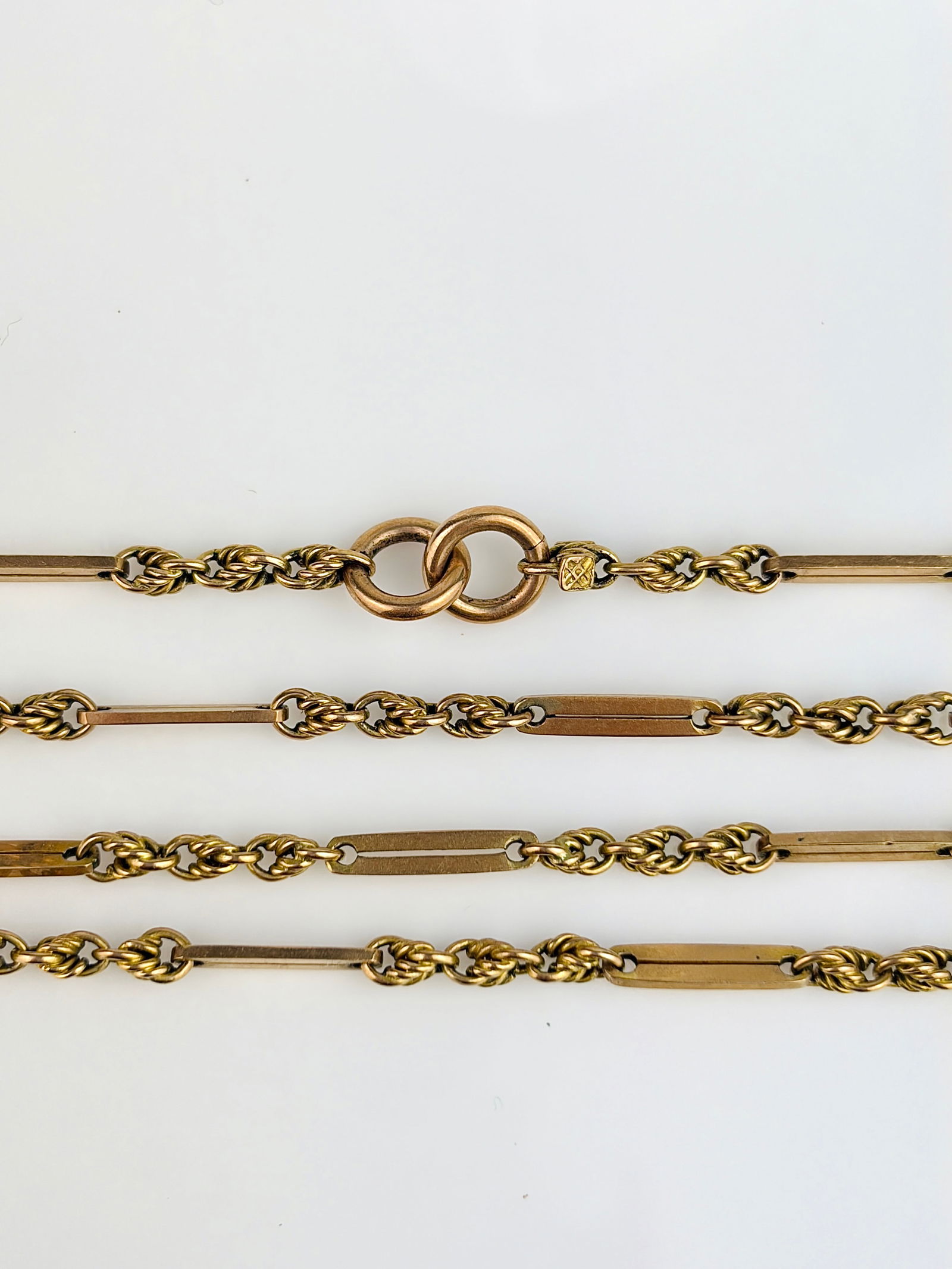 AMAZING ANTIQUE 9CT GOLD UNUSUAL BAR AND TWIST LONGGUARD CHAIN - 3