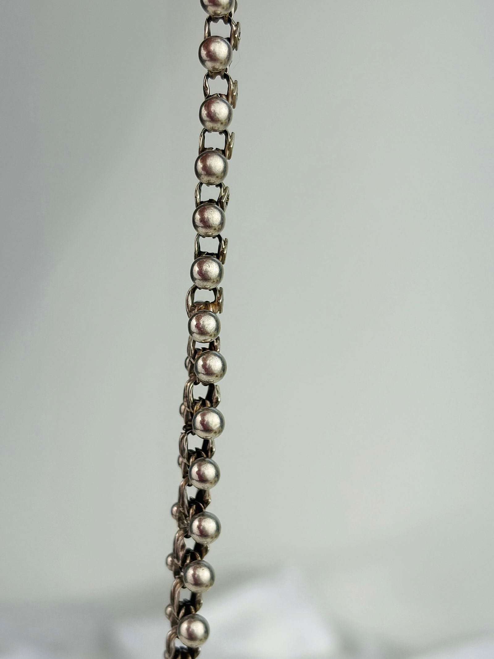 ANTIQUE VICTORIAN SILVER STAR DETAIL BRACELET - 2