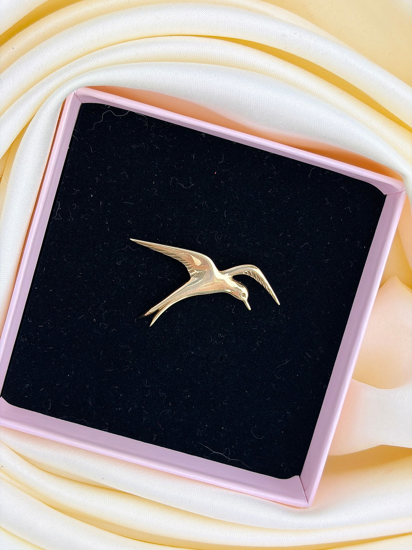 VINTAGE c.1985 9CT YELLOW GOLD BIRD BROOCH - 4