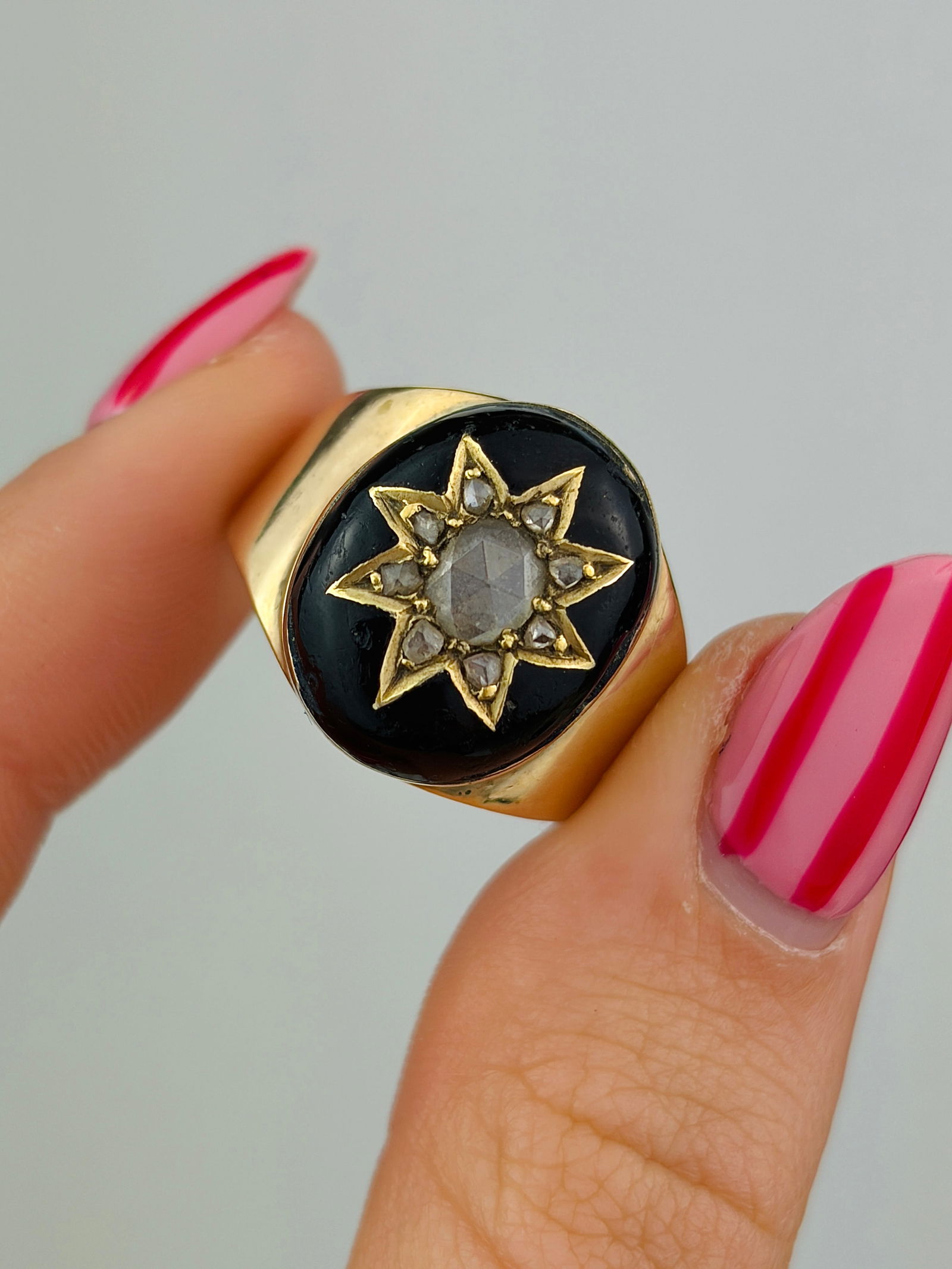 chunky antique yellow gold rose cut diamond star ring - 5