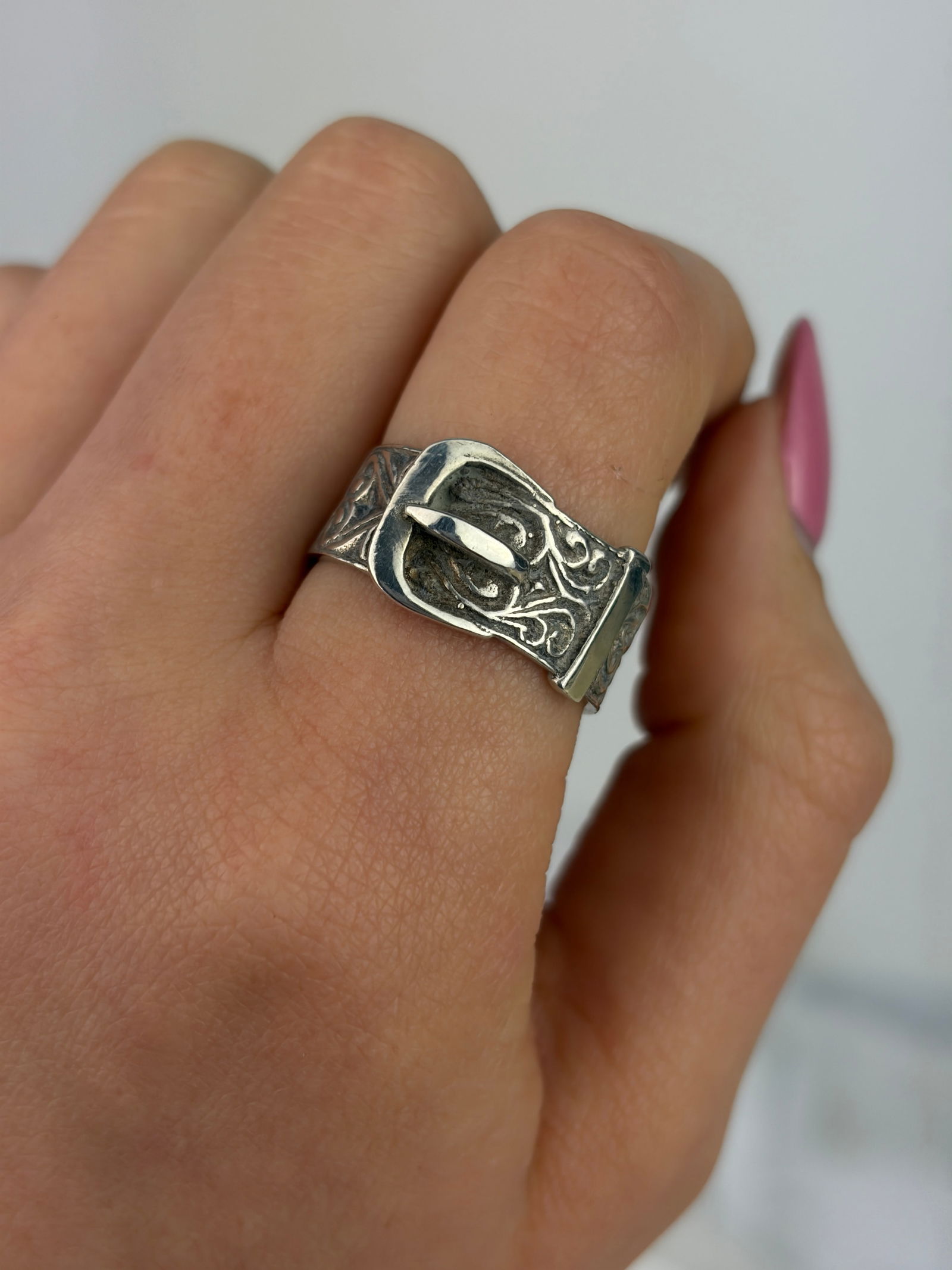 ANTIQUE SILVER ENGRAVED BUCKLE RING - 7