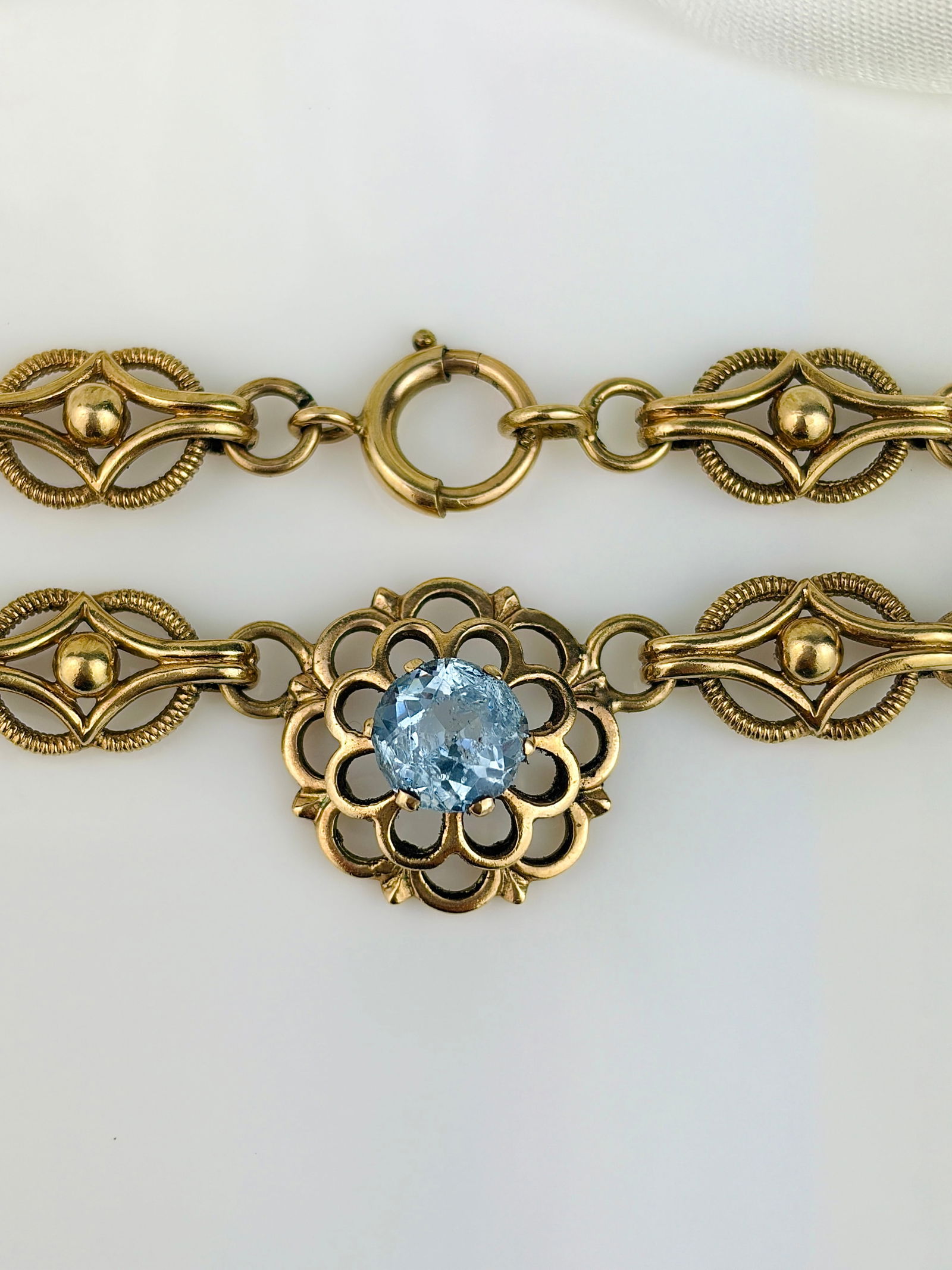 AMAZING 9CT GOLD AND AQUAMARINE RIVIERE STYLE NECKLACE - 4