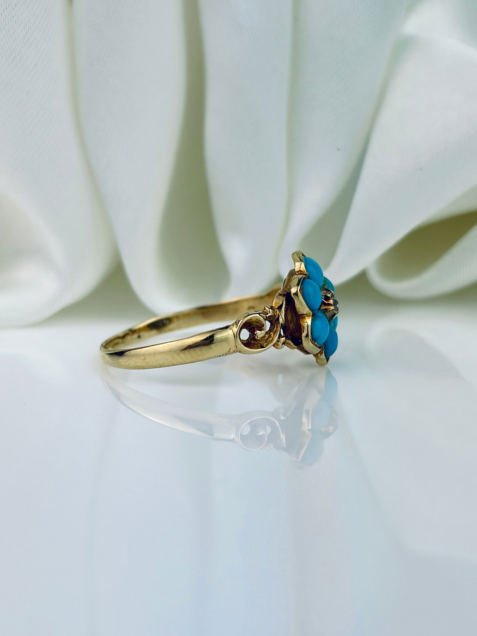 ANTIQUE 18CT YELLOW GOLD TURQUOISE AND DIAMOND CLUSTER FLOWER RING - 2