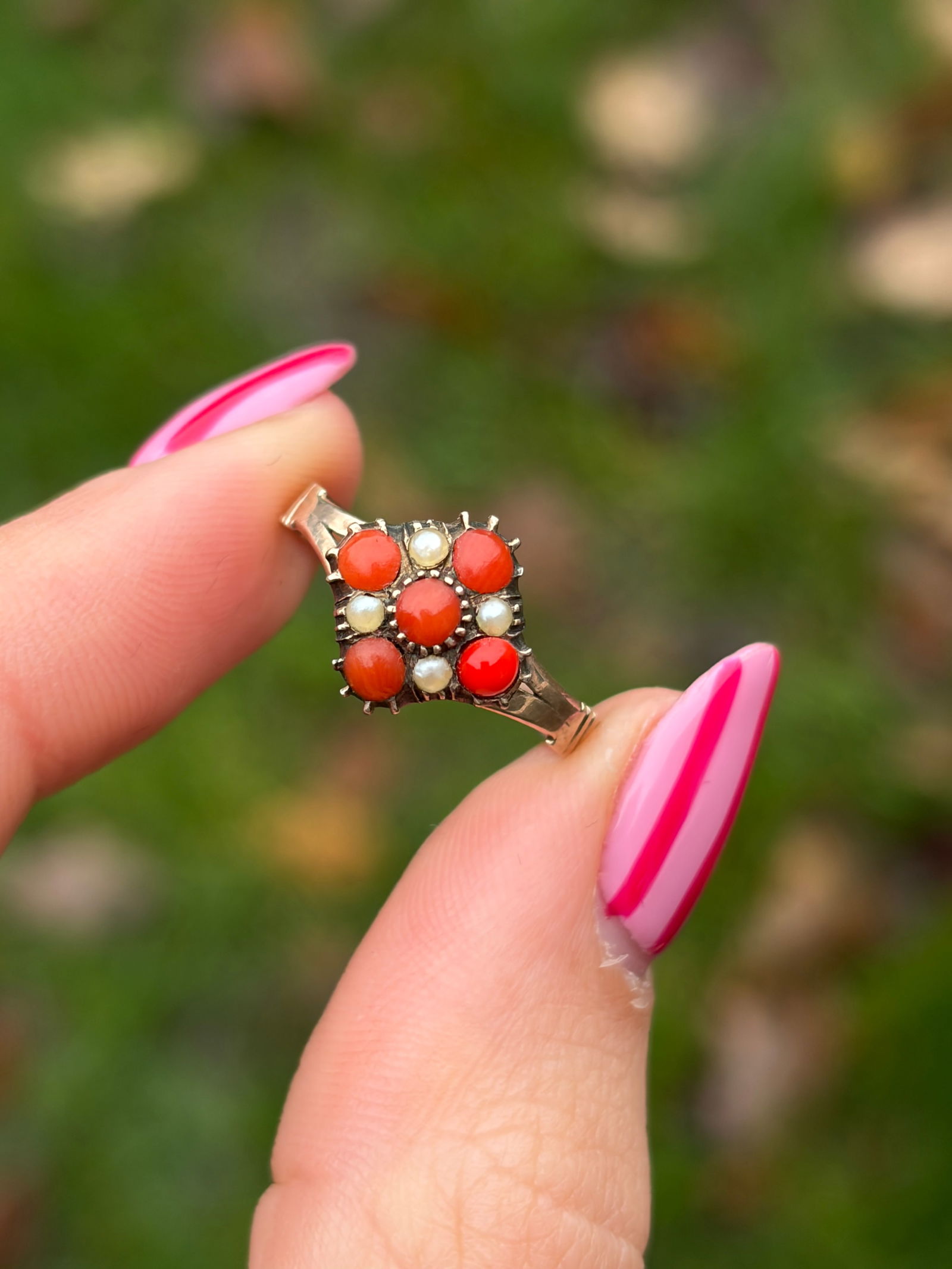 ANTIQUE GOLD RING - 9