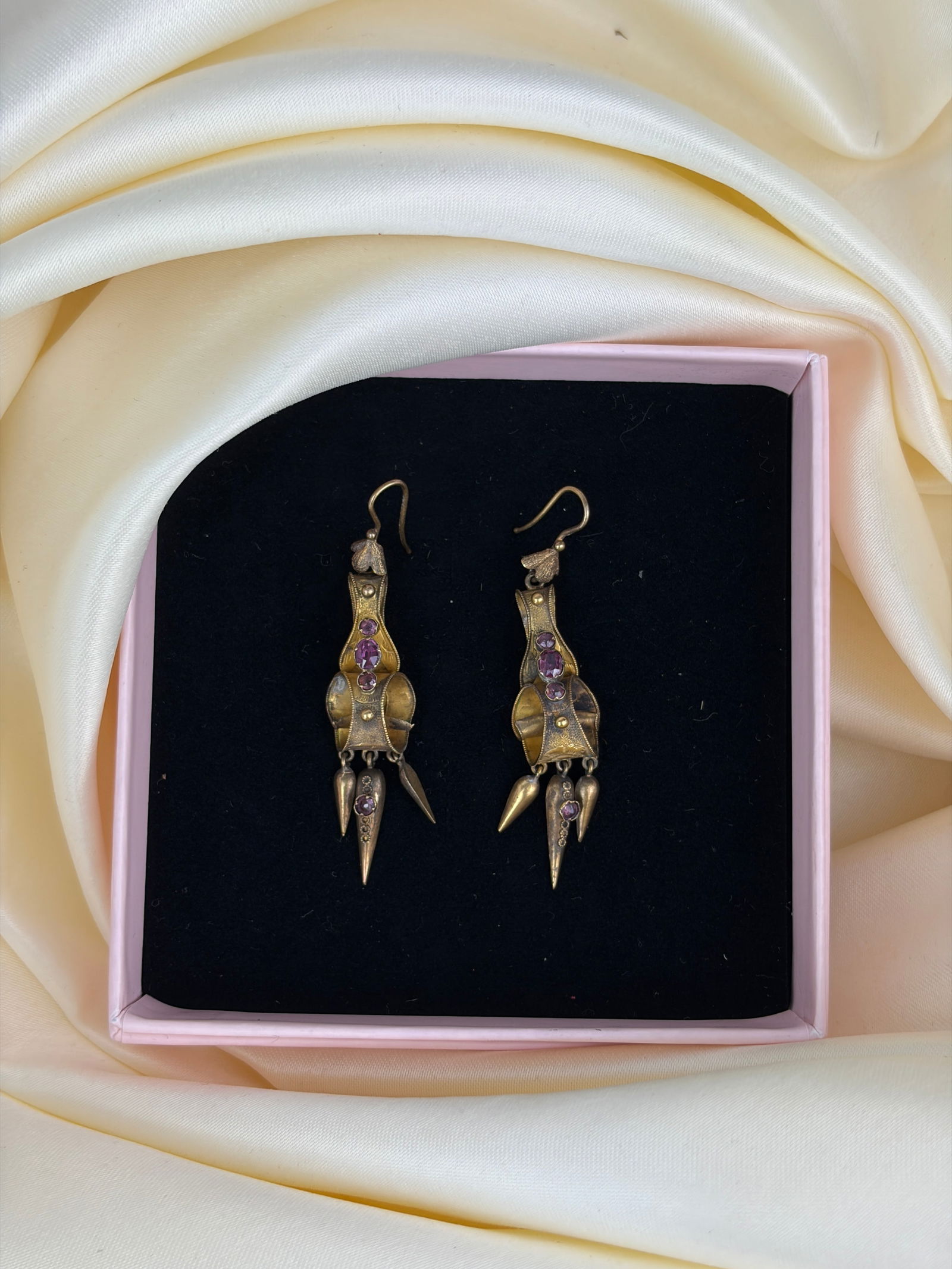 ANTIQUE 18CT YELLOW GOLD DROP EARRINGS - 7