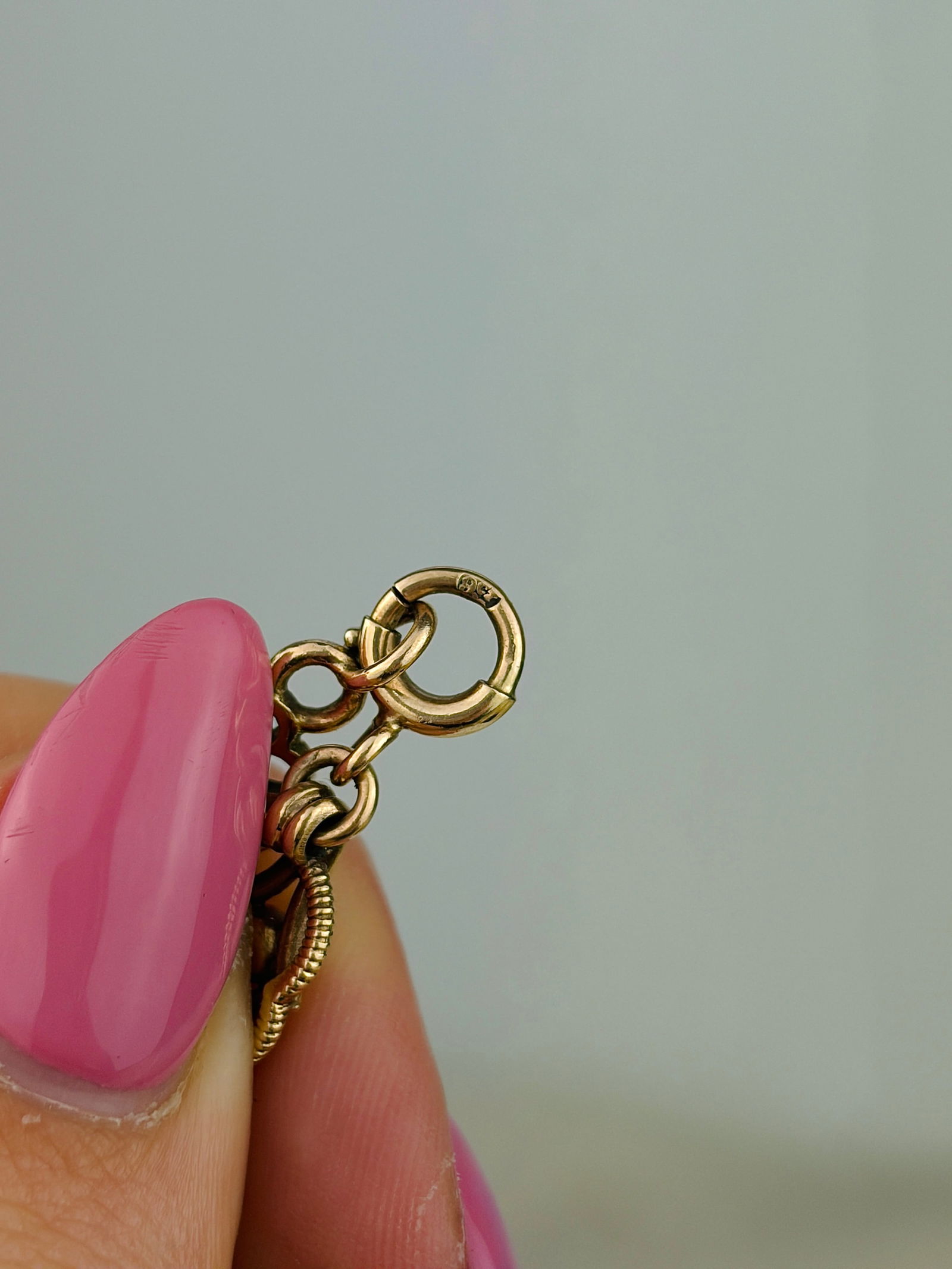 WONDERFUL 9CT GOLD AQUAMARINE BRACELET - 6