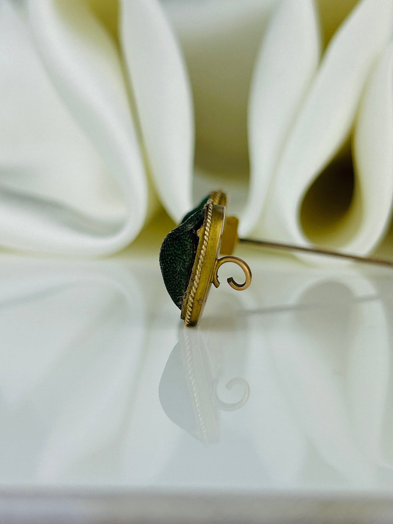 Antique Double Scarab Brooch - 2