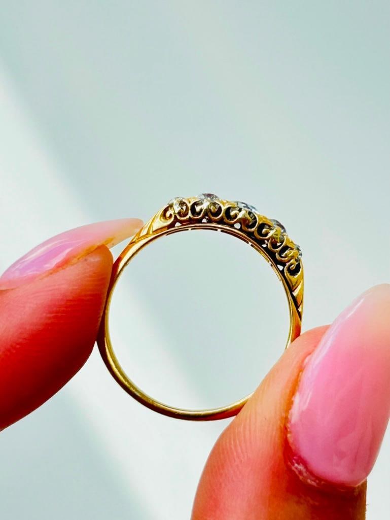 Antique 18ct Yellow Gold Diamond 5 Stone Ring - 80pts Total - 6