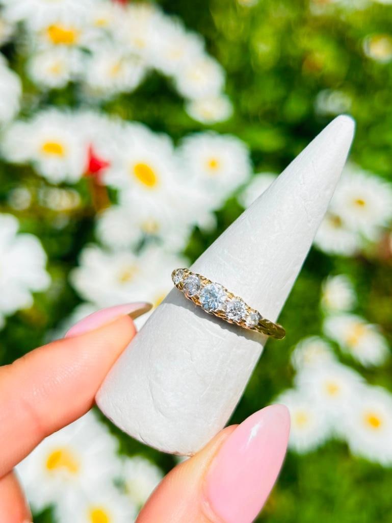 Antique 18ct Yellow Gold Diamond 5 Stone Ring - 80pts Total - 7