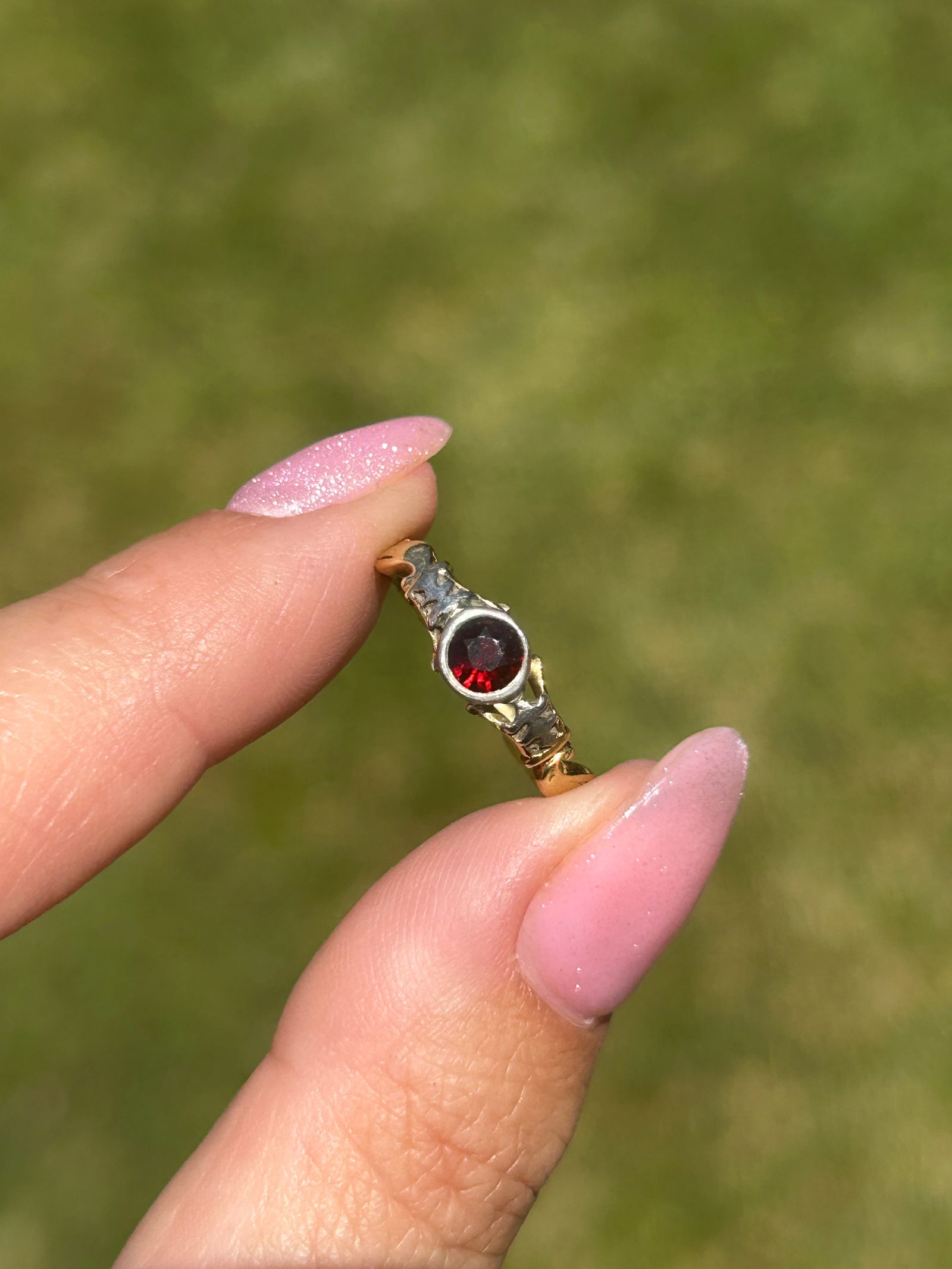 Antique georgian era flat cut garnet ring - 4