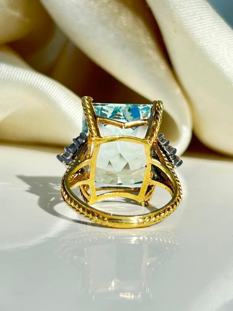 Huge Approx 20ct Aquamarine and Diamond Ring in 18ct Yellow Gold - 7