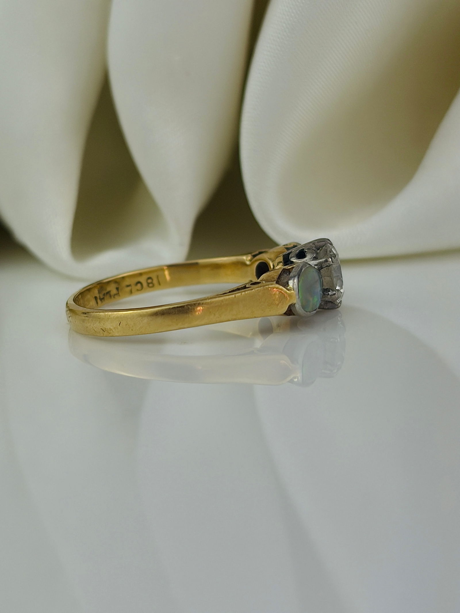 Unusual black opal and 70pts diamond 3 stone ring in 18ct yellow gold and platinum - 2