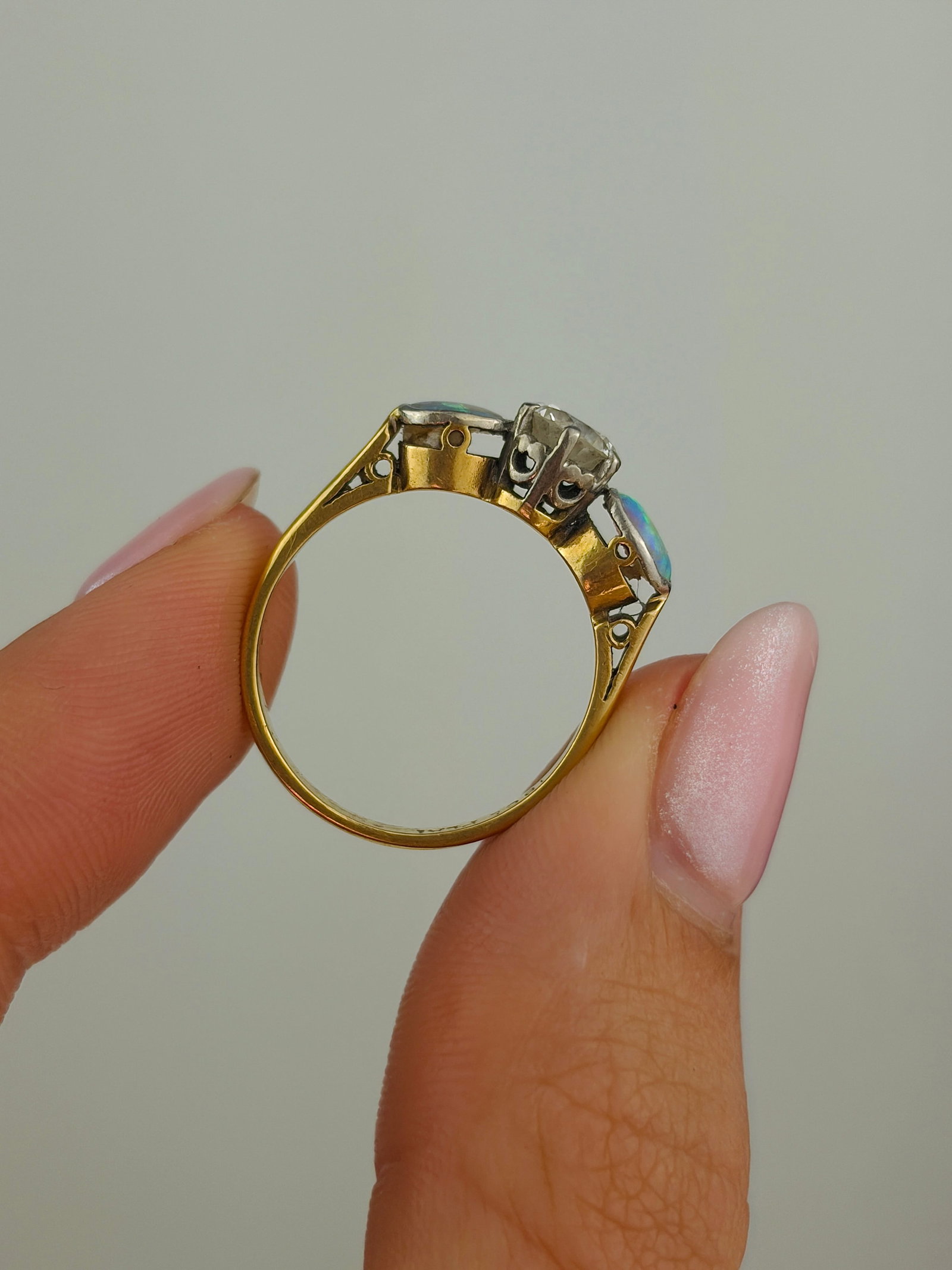 Unusual black opal and 70pts diamond 3 stone ring in 18ct yellow gold and platinum - 6