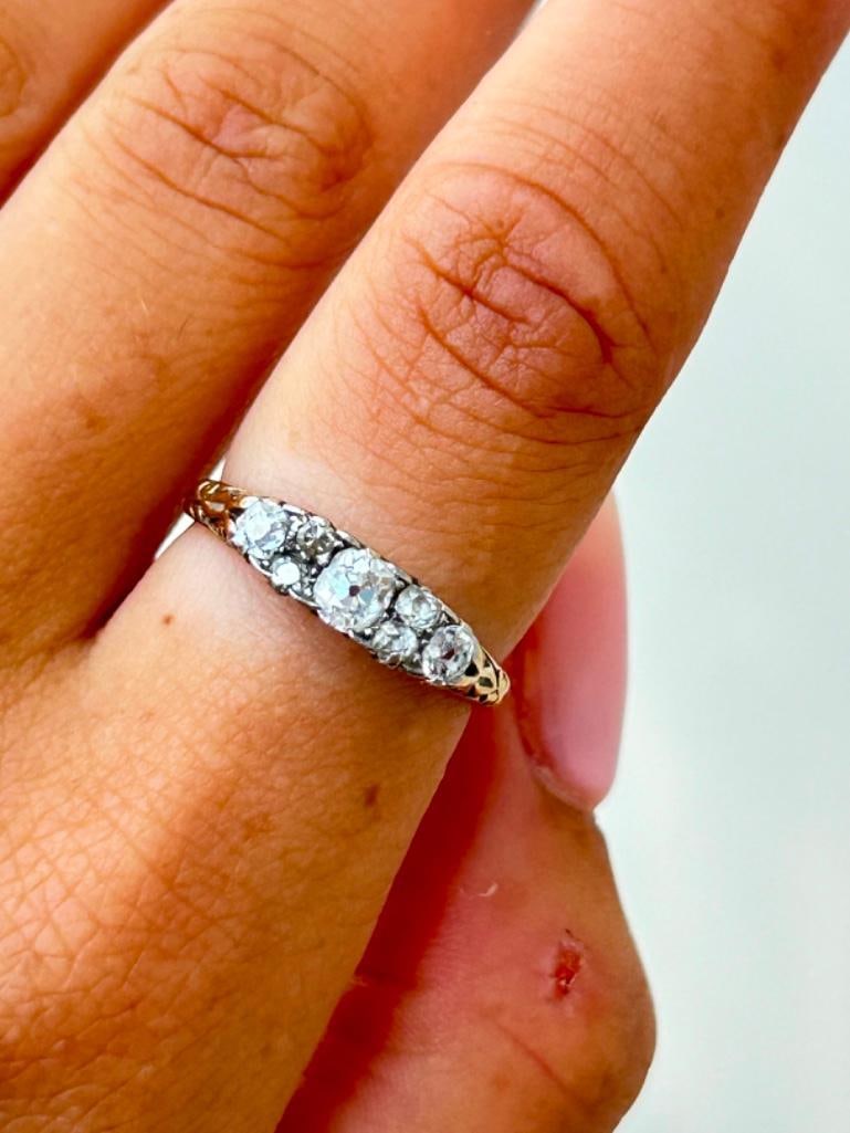 Antique 18ct Yellow Gold Diamond Ring - 95pts Total - 2