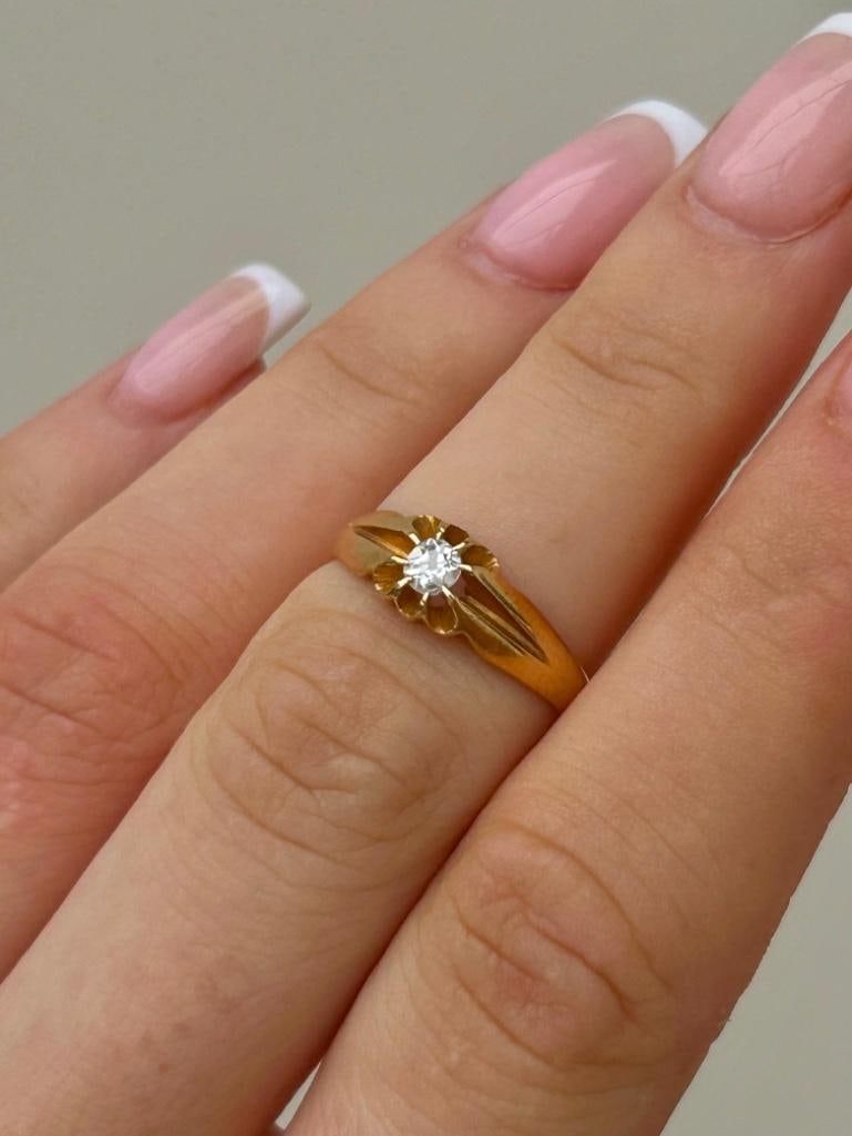 Antique 18ct Yellow Gold Diamond Belcher Ring - 2