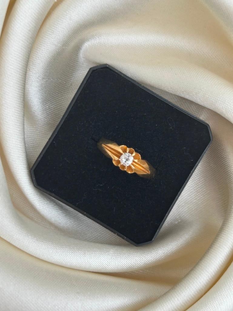 Antique 18ct Yellow Gold Diamond Belcher Ring - 5