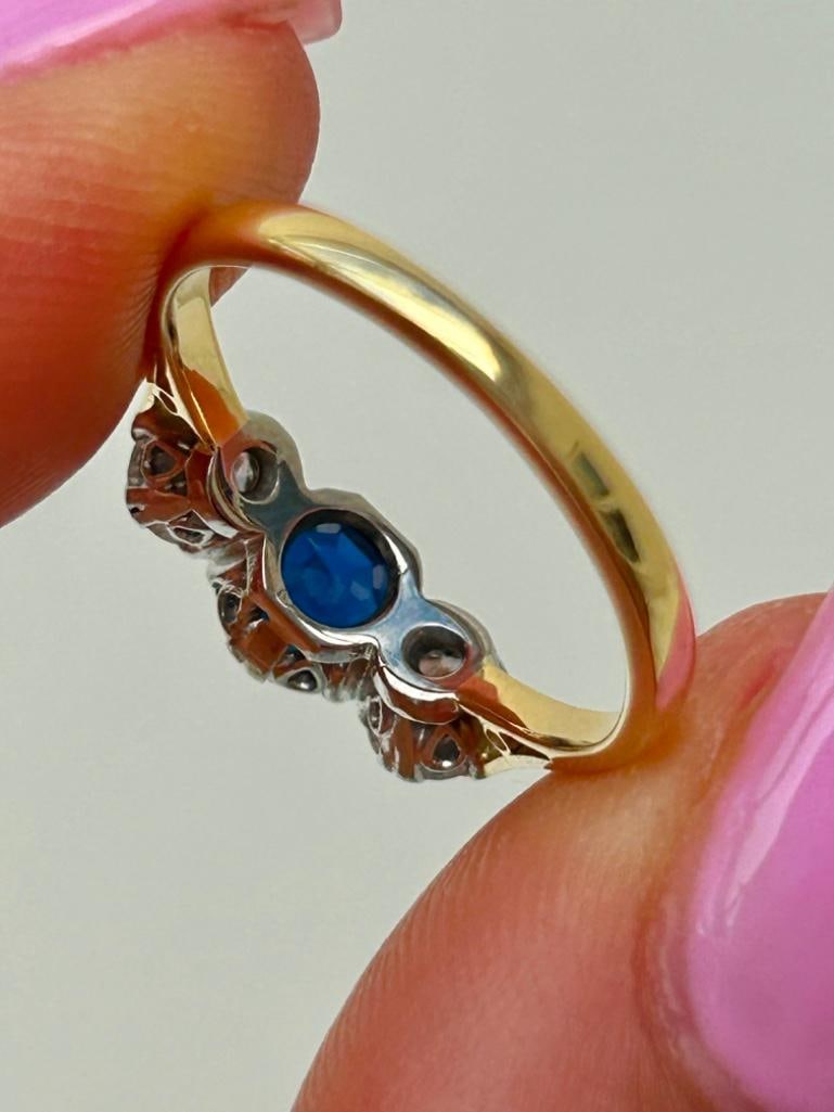 Antique Sapphire and Diamond 3 Stone Ring in 18ct Gold Designer A.M.G - 4