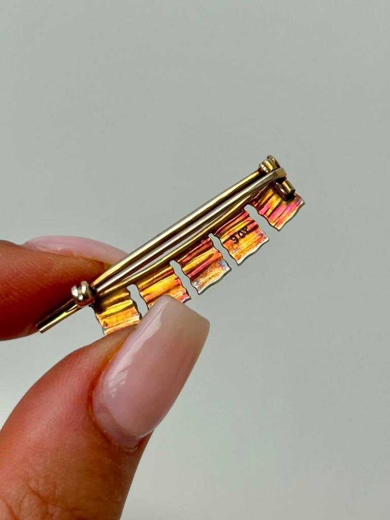 Collectors- 9ct Gold Enamel Multi Flag Brooch - Benzie Cowes - 3