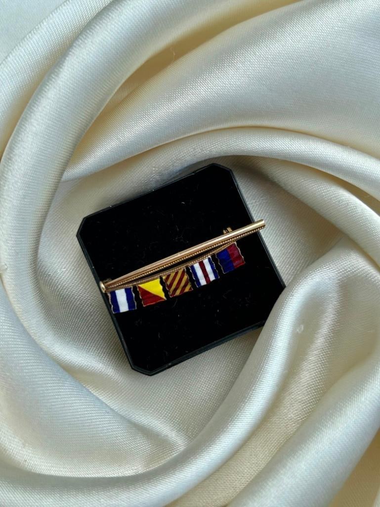 Collectors- 9ct Gold Enamel Multi Flag Brooch - Benzie Cowes - 4