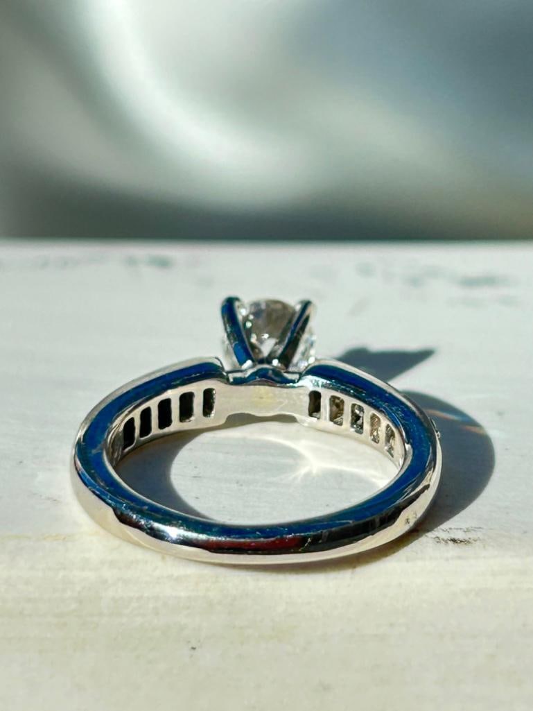 *Vintage Diamond and Platinum Solitaire Ring - 8