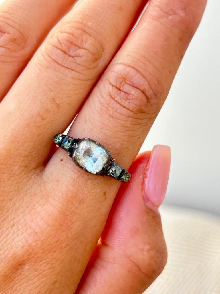 *Outstanding Georgian Foiled Crystal 5 Stone Ring in Gold - 10