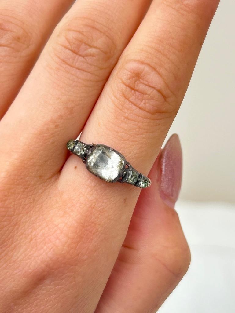 *Outstanding Georgian Foiled Crystal 5 Stone Ring in Gold - 3