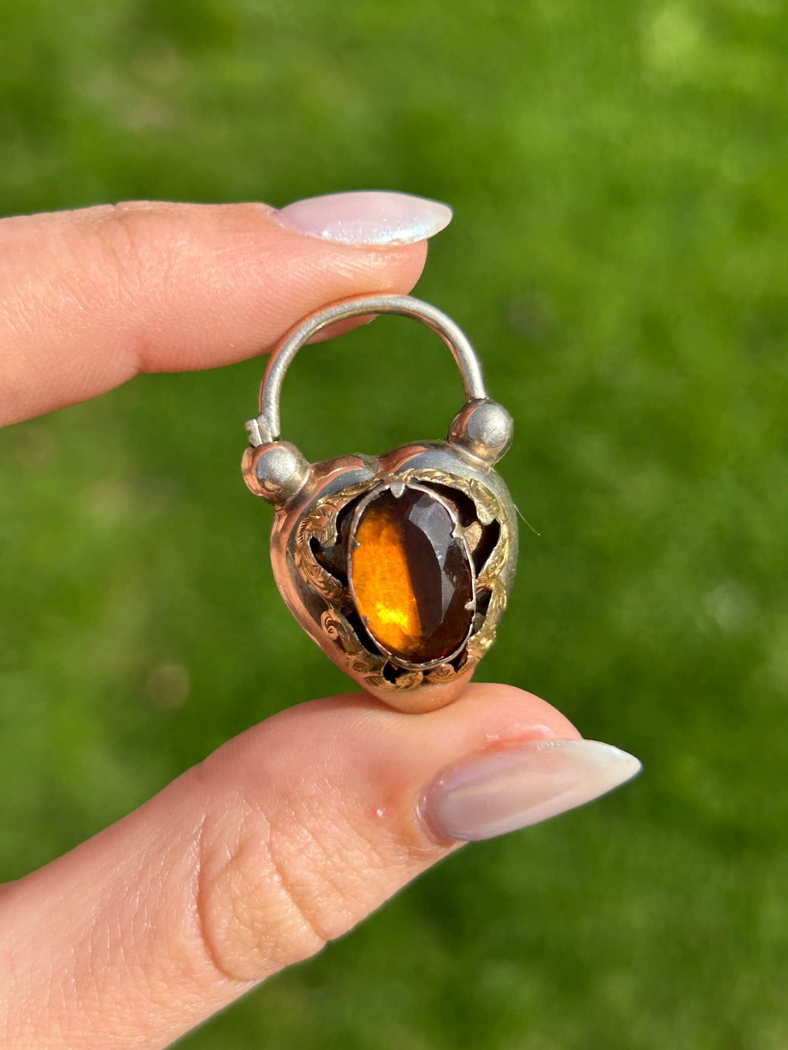 Antique 9ct Gold Citrine Locket Back Puffy Heart Padlock - 10