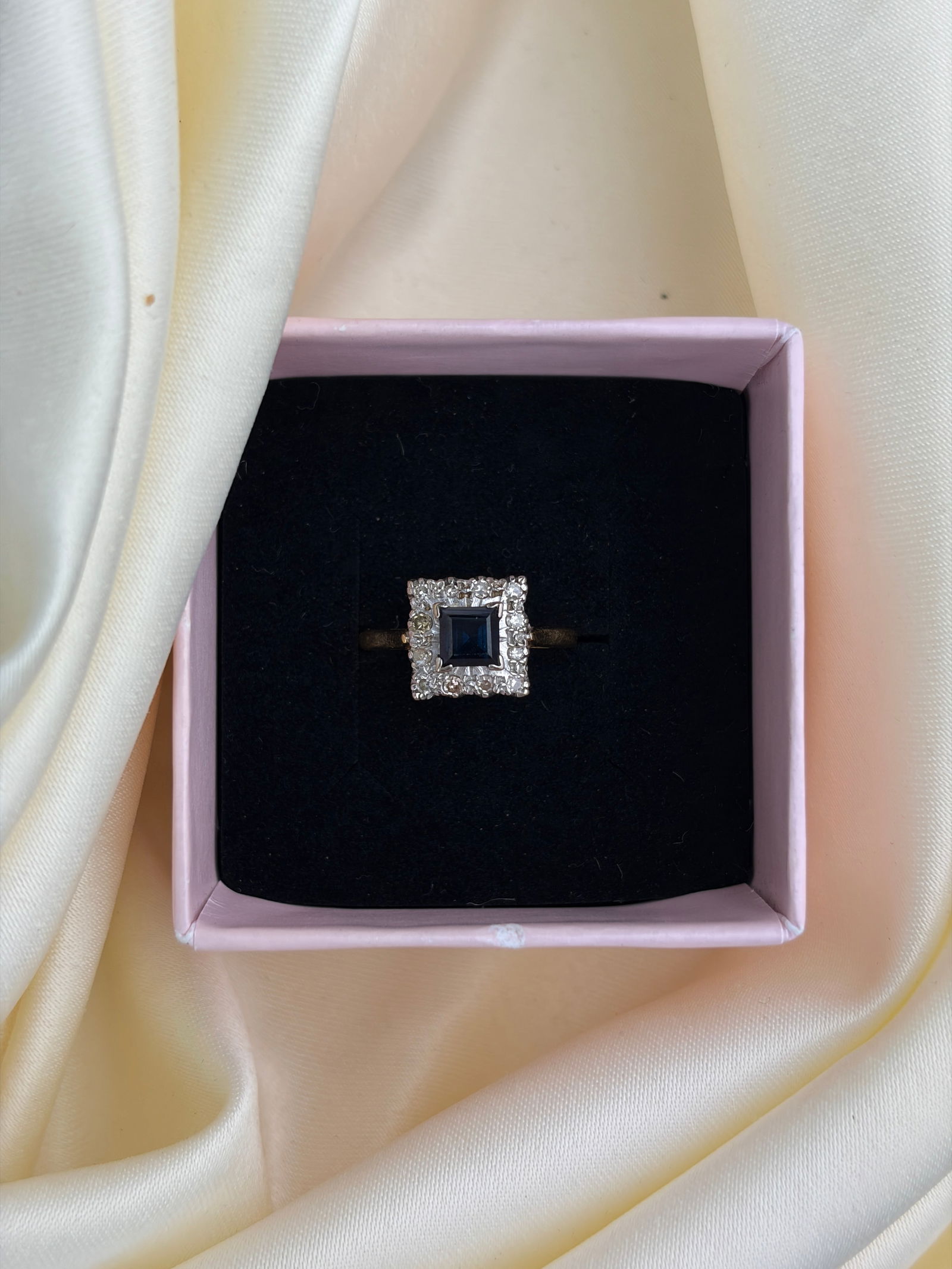 18ct yellow gold sapphire and diamond square ring - 7