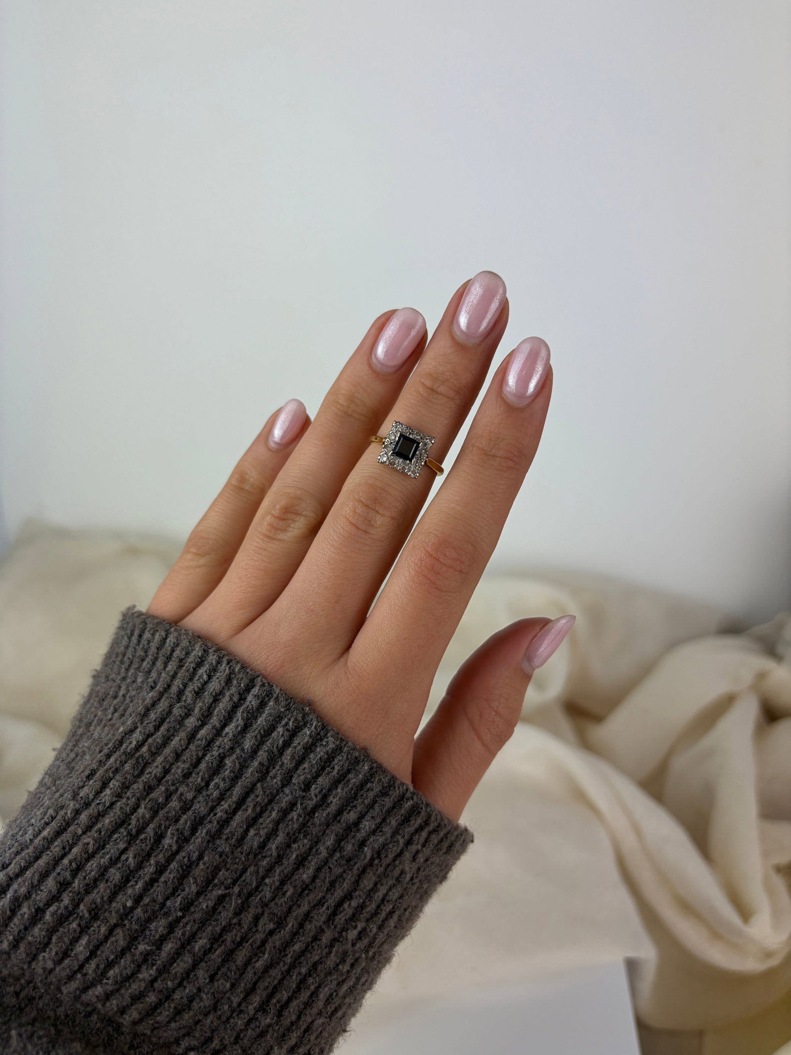 18ct yellow gold sapphire and diamond square ring - 9