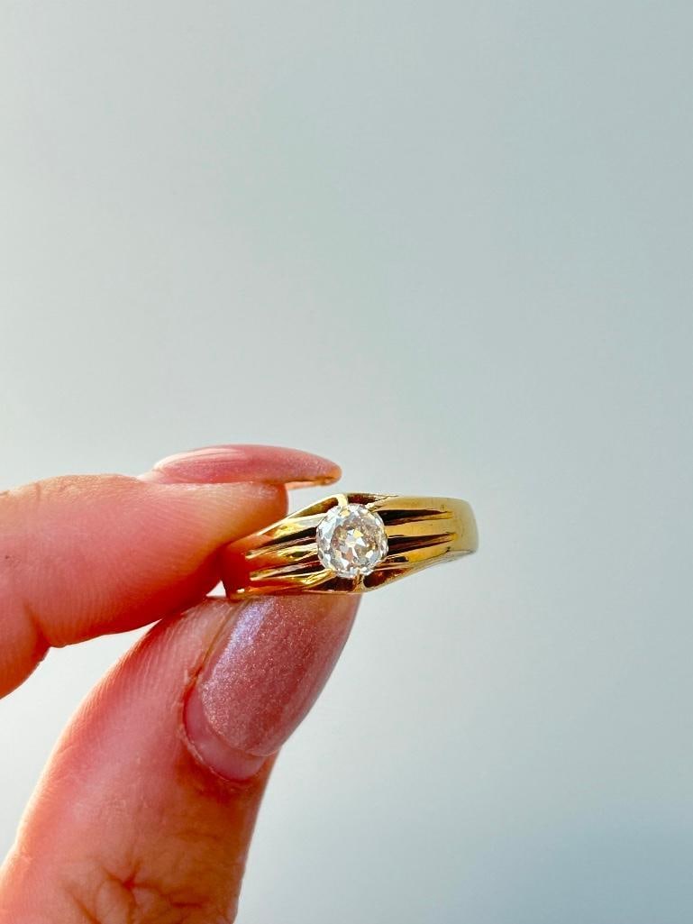 *Antique 18ct Yellow Gold Chunky 60pts Diamond OMC Buttercup / Belcher Ring - 11