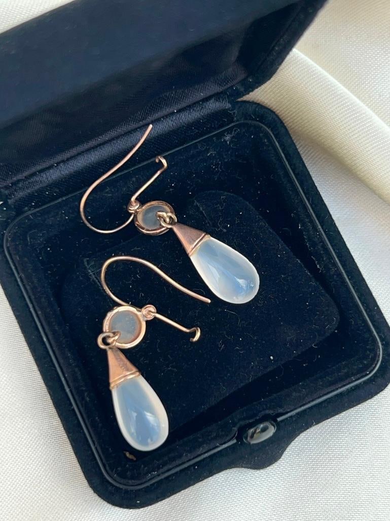 Antique gold moonstone drop earrings in a box - 6