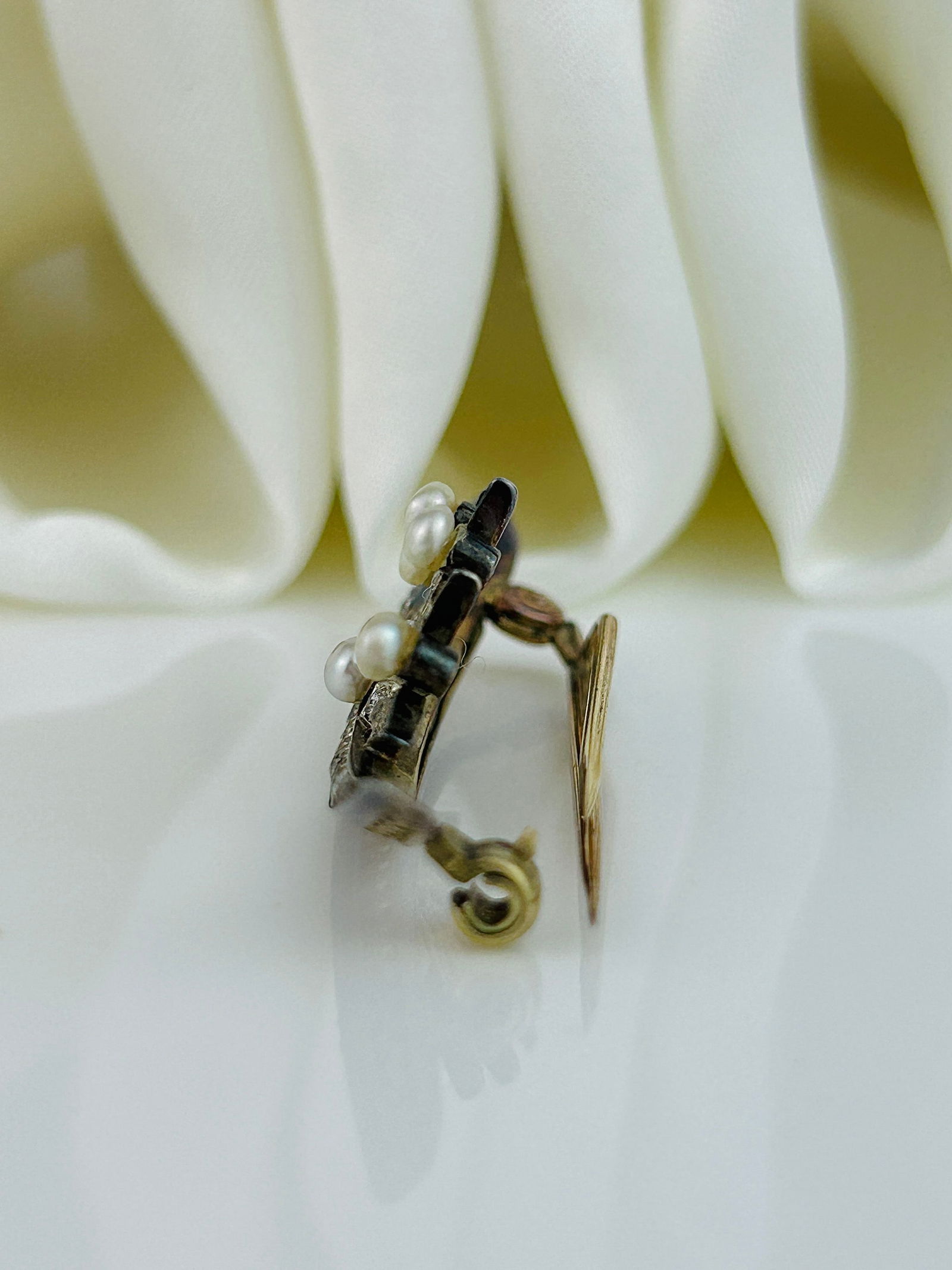 Antique Victorian Old Cut Diamond and Pearl Crescent Moon and Star Brooch - 3