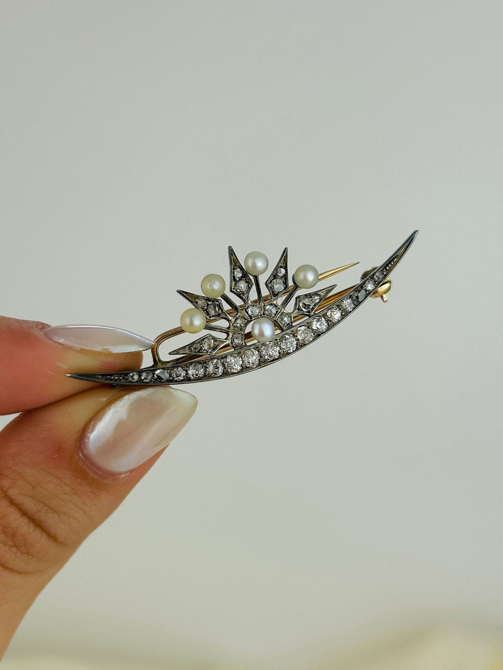 Antique Victorian Old Cut Diamond and Pearl Crescent Moon and Star Brooch - 6