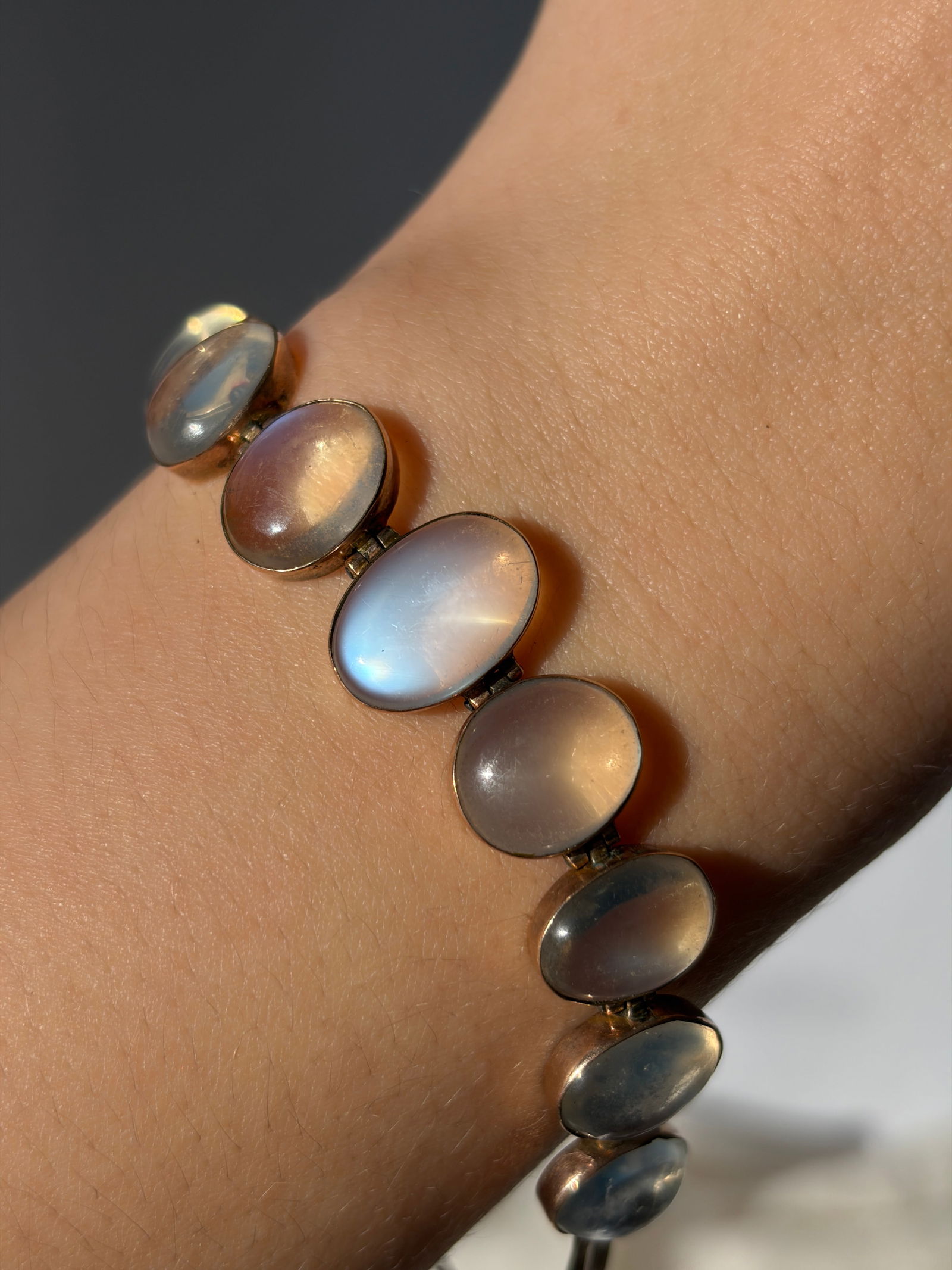 ANTIQUE GOLD CABOCHON MOONSTONE BRACELET - 3