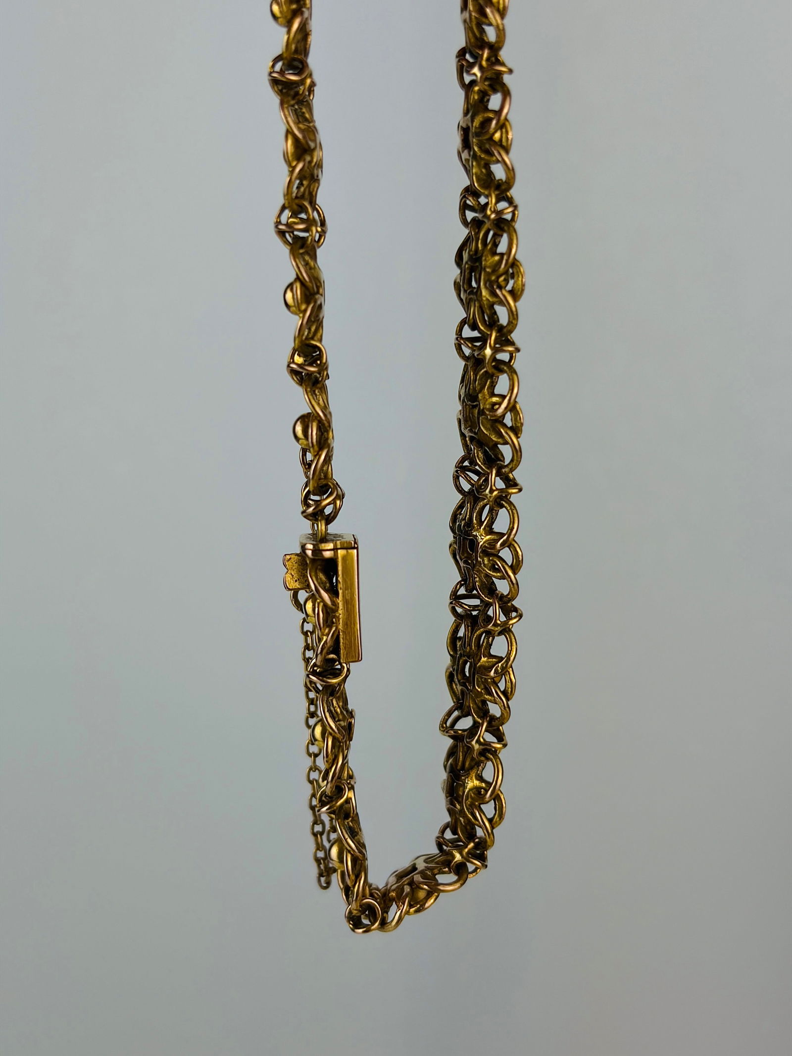 heavy 9ct gold flowers design bracelet - 2