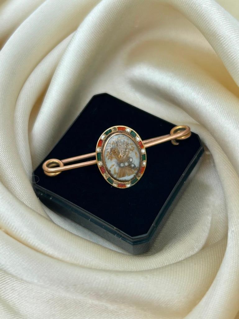 Antique Wheatshef Design with Enamel Halo Gold Brooch - 2