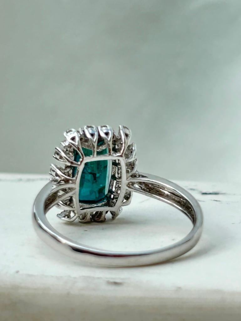 *14ct White Gold Green Tourmaline and Diamond Ring - 7