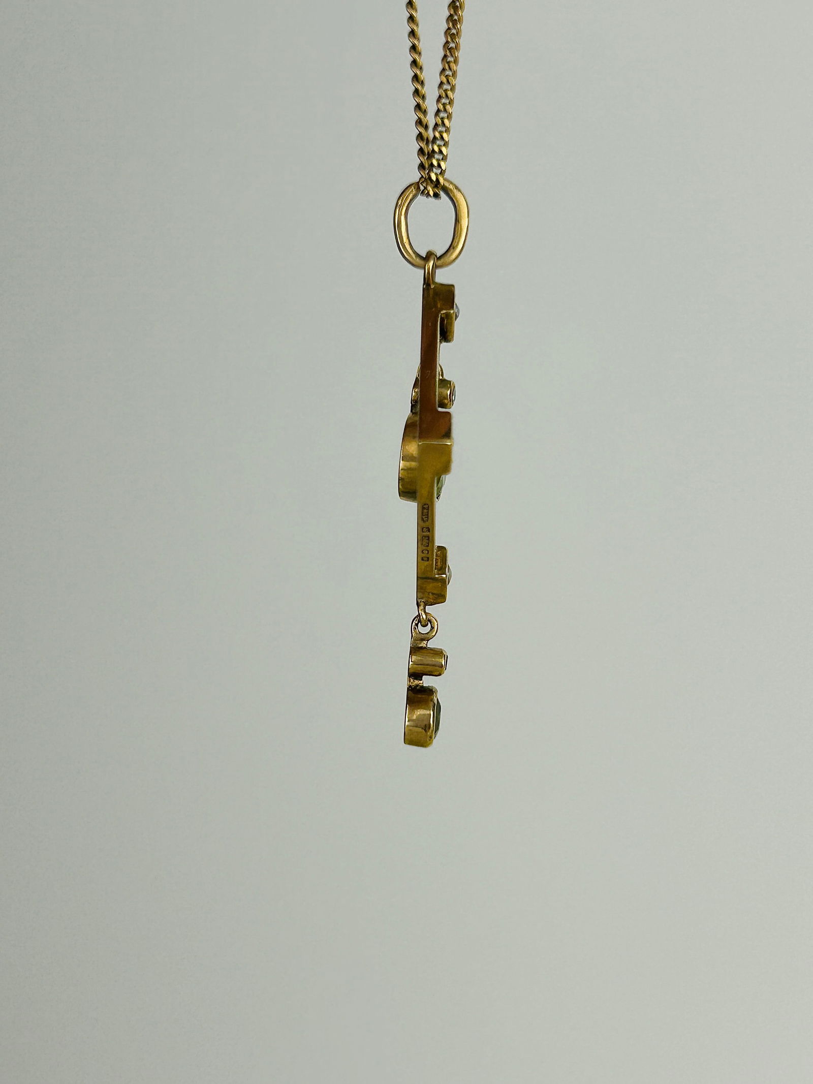 Vintage 9ct Gold Peridot and Pearl Pendant - 3