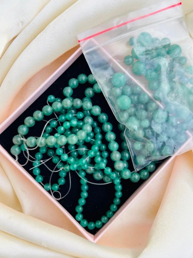 Mixed Jade Beads / Necklaces AF: Mixed Jade Beads / Necklaces AF Lovely mixed lot 