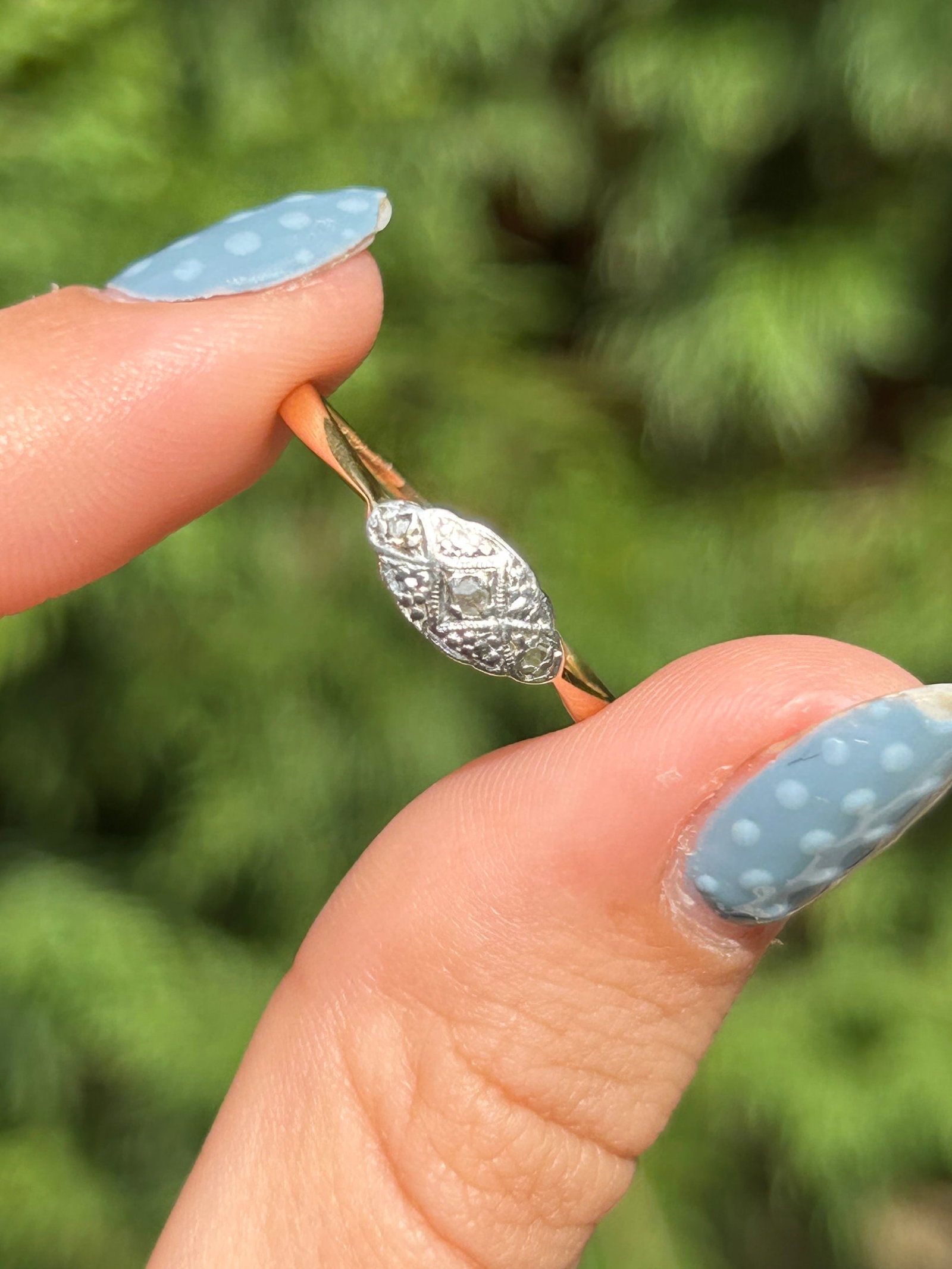 Antique 18ct Gold and Platinum Diamond 3 Stone Ring - 12