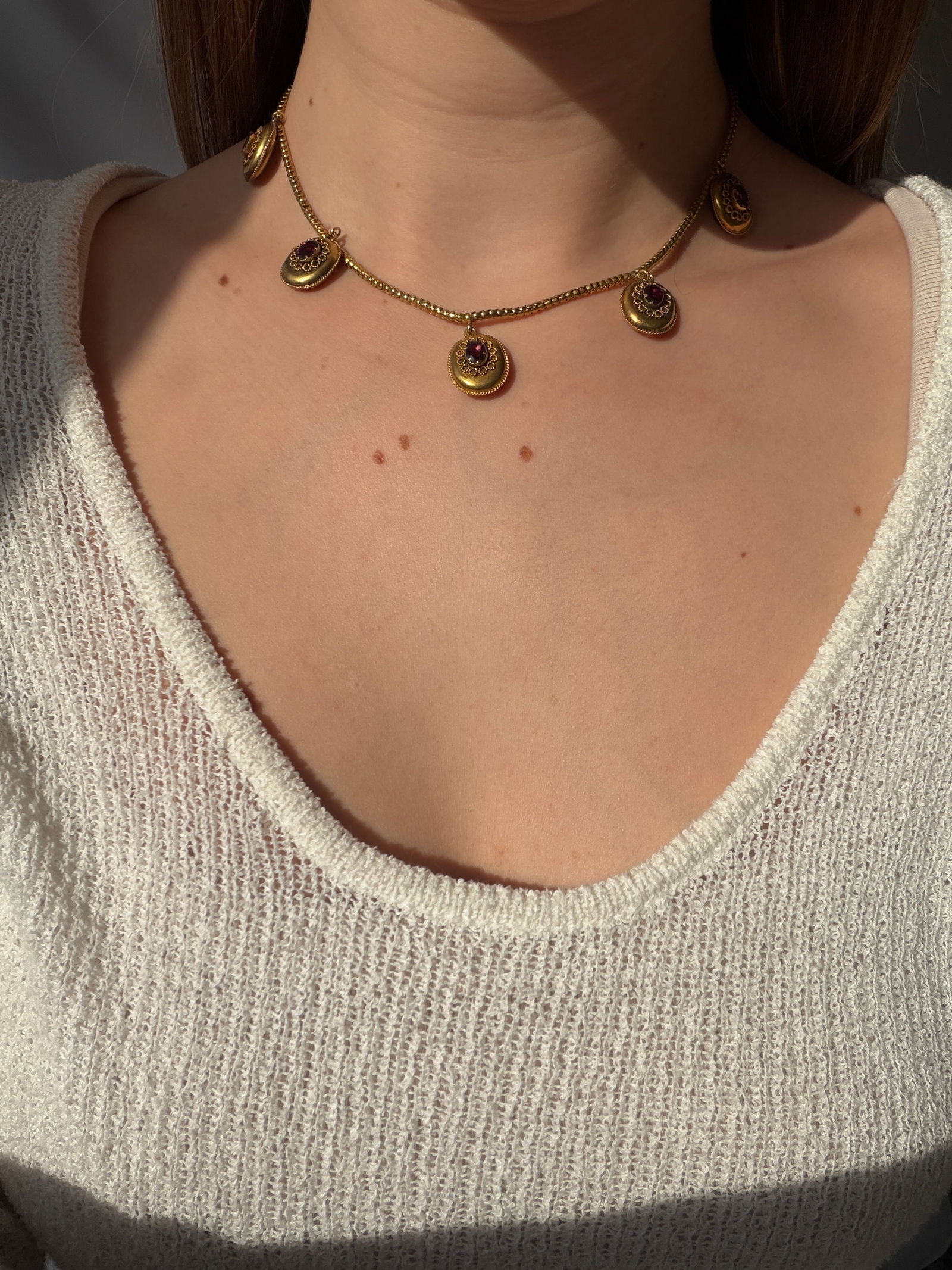 ANTIQUE ETRUSCAN REVIVAL ALMANDINE GARNET LOCKET BACK NECKLACE IN BOX - 2